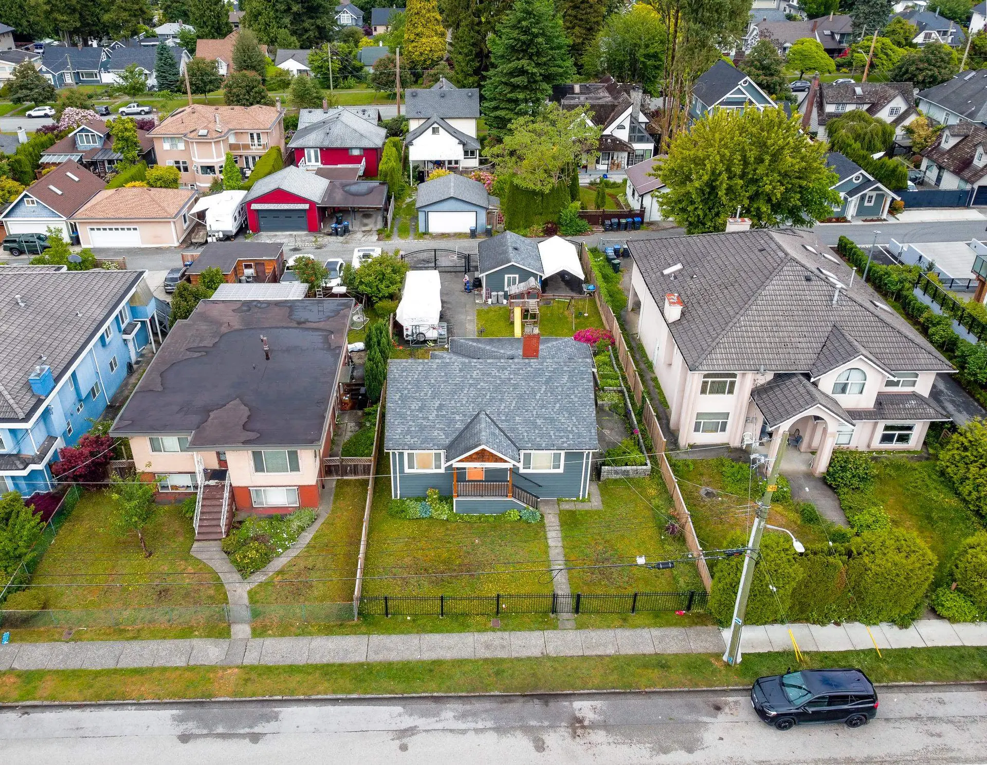 907 Sixth Street - Image 3
