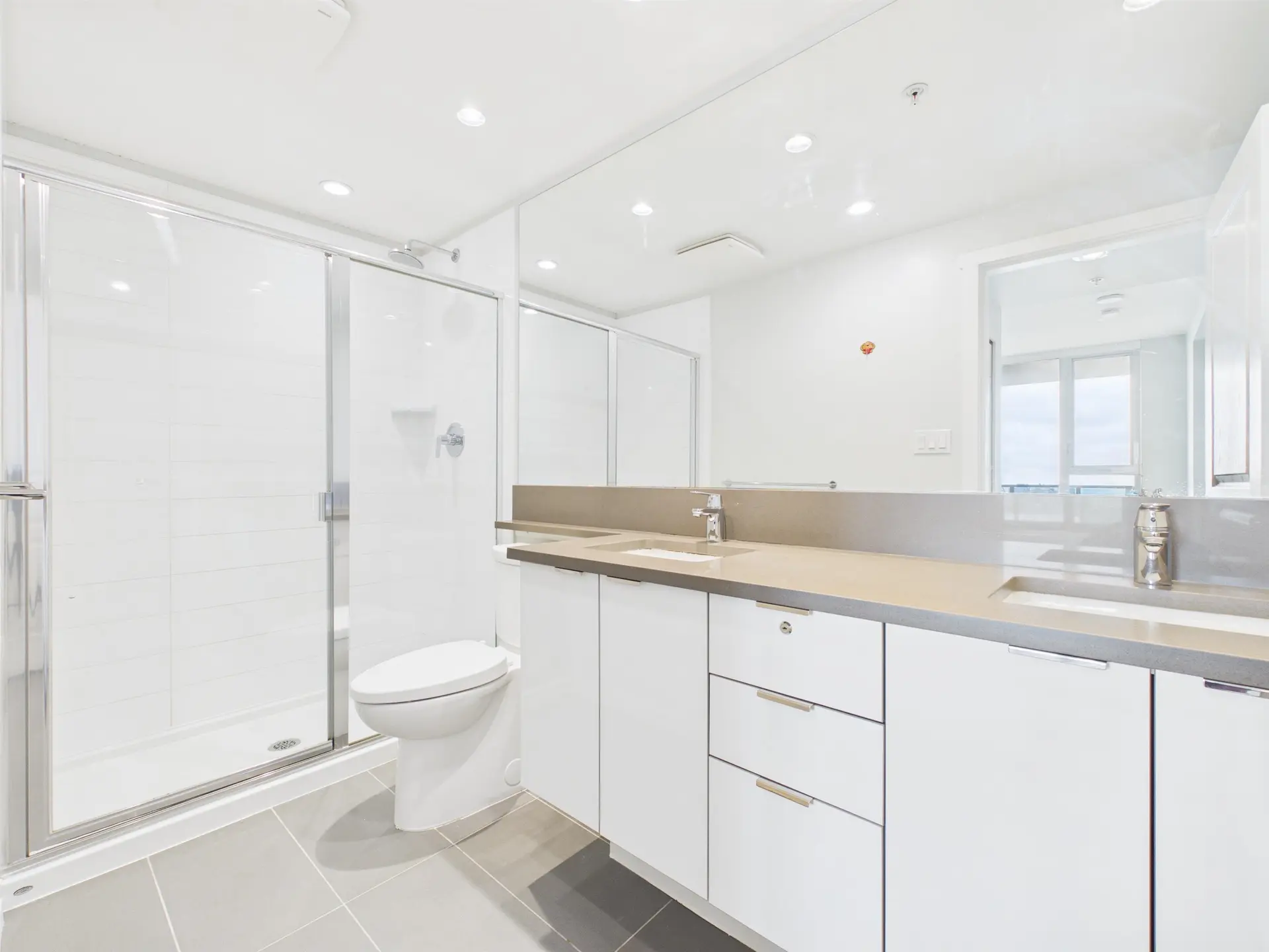 #3603 5883 Barker Avenue - Image 4