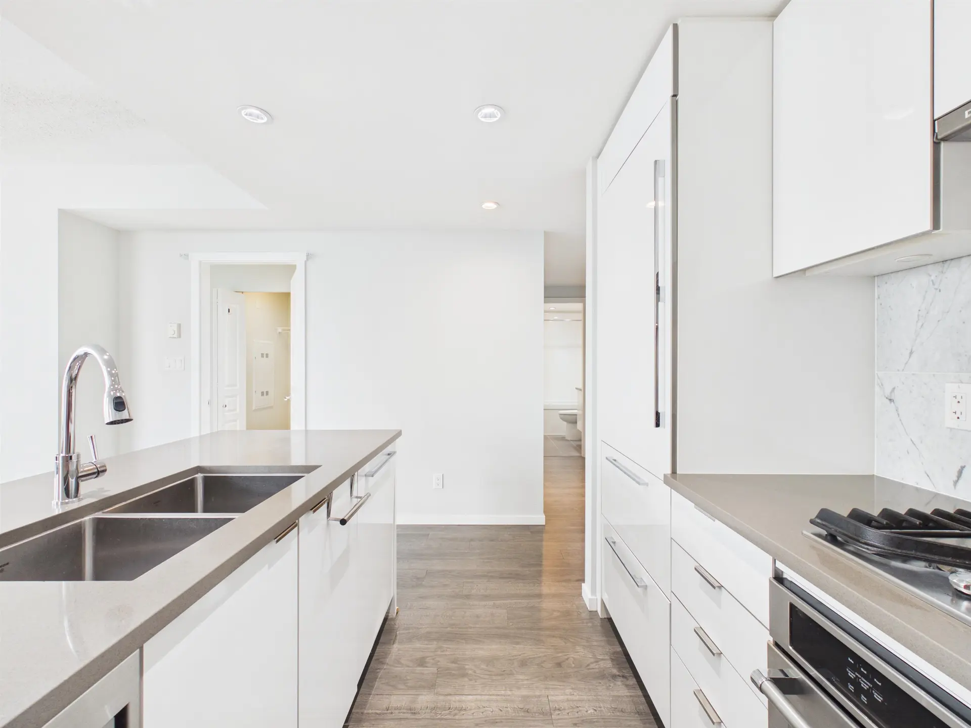 #3603 5883 Barker Avenue - Image 8