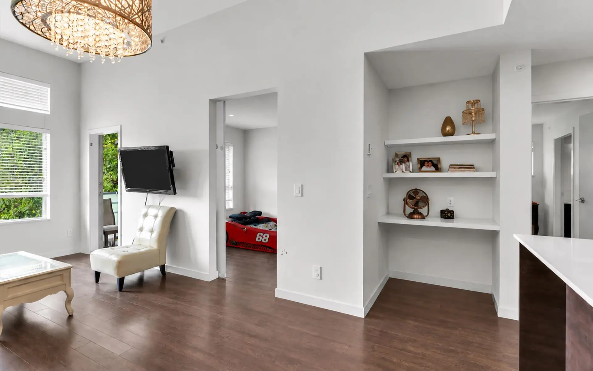 #508 1677 Lloyd Avenue - Image 12