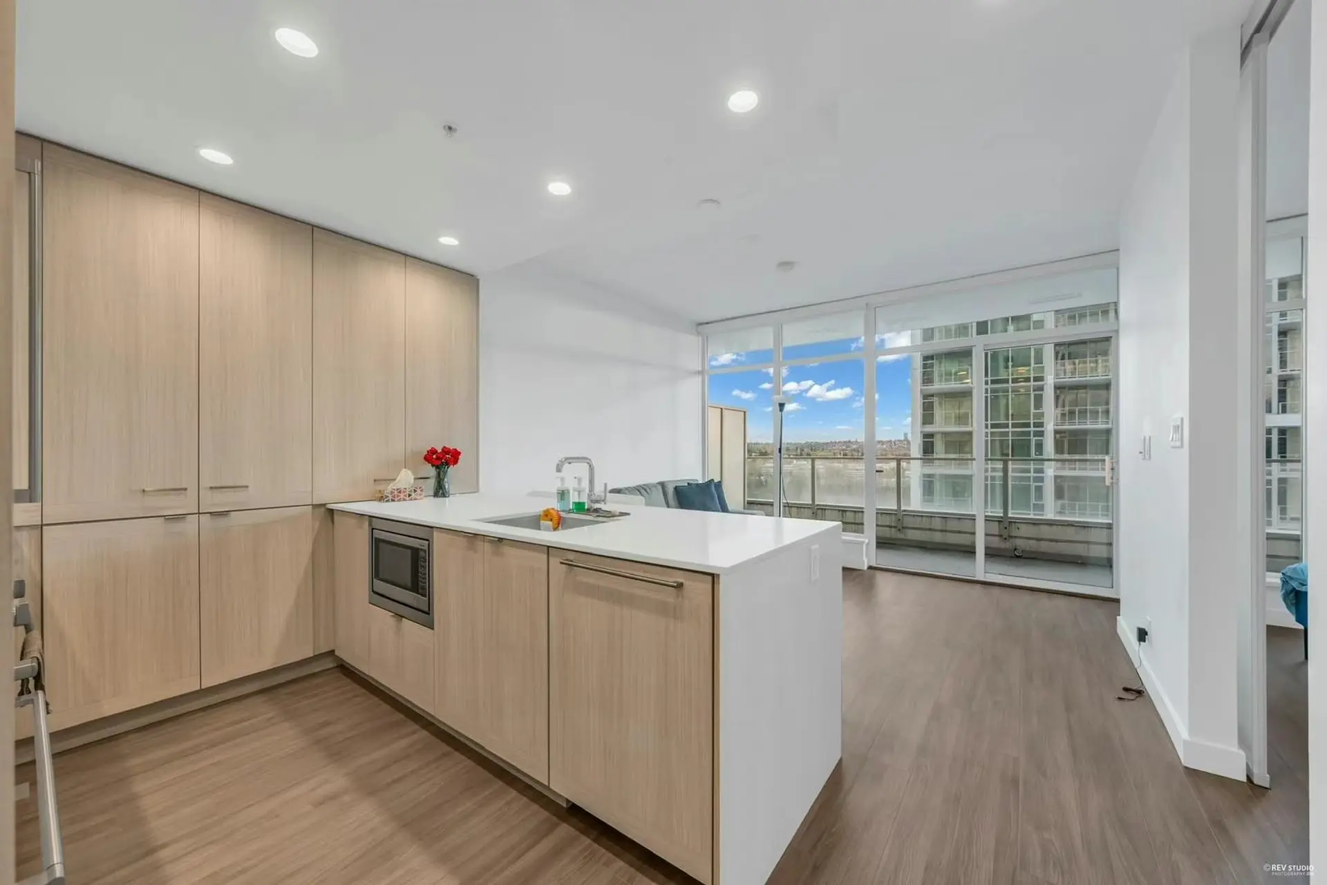 #1902 2311 Beta Avenue - Image 2