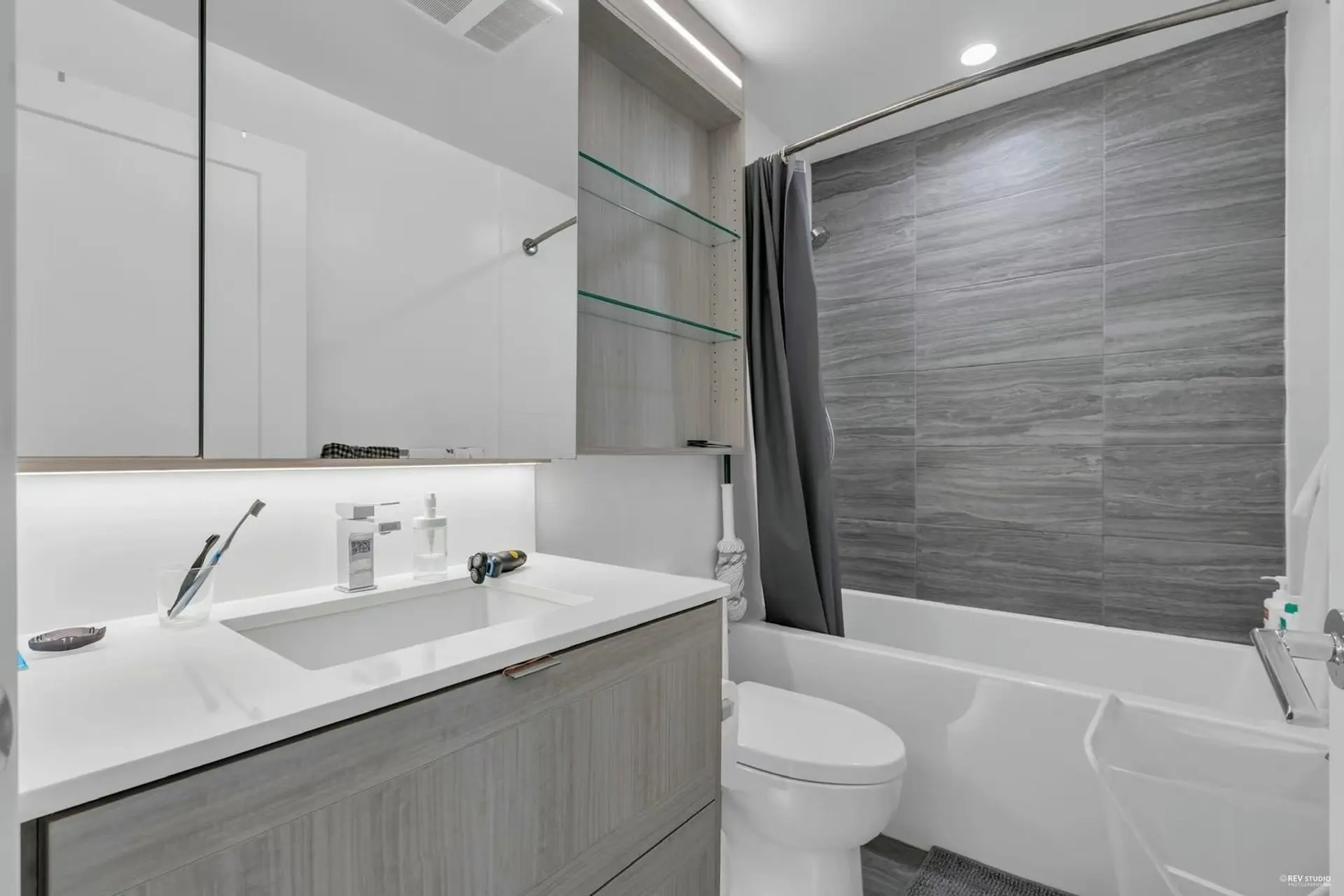 #1902 2311 Beta Avenue - Image 7