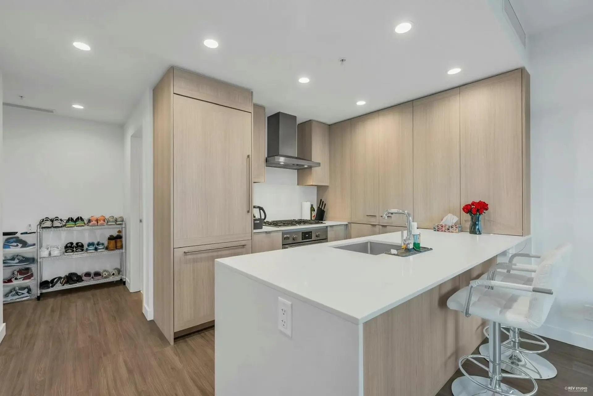 #1902 2311 Beta Avenue - Image 3