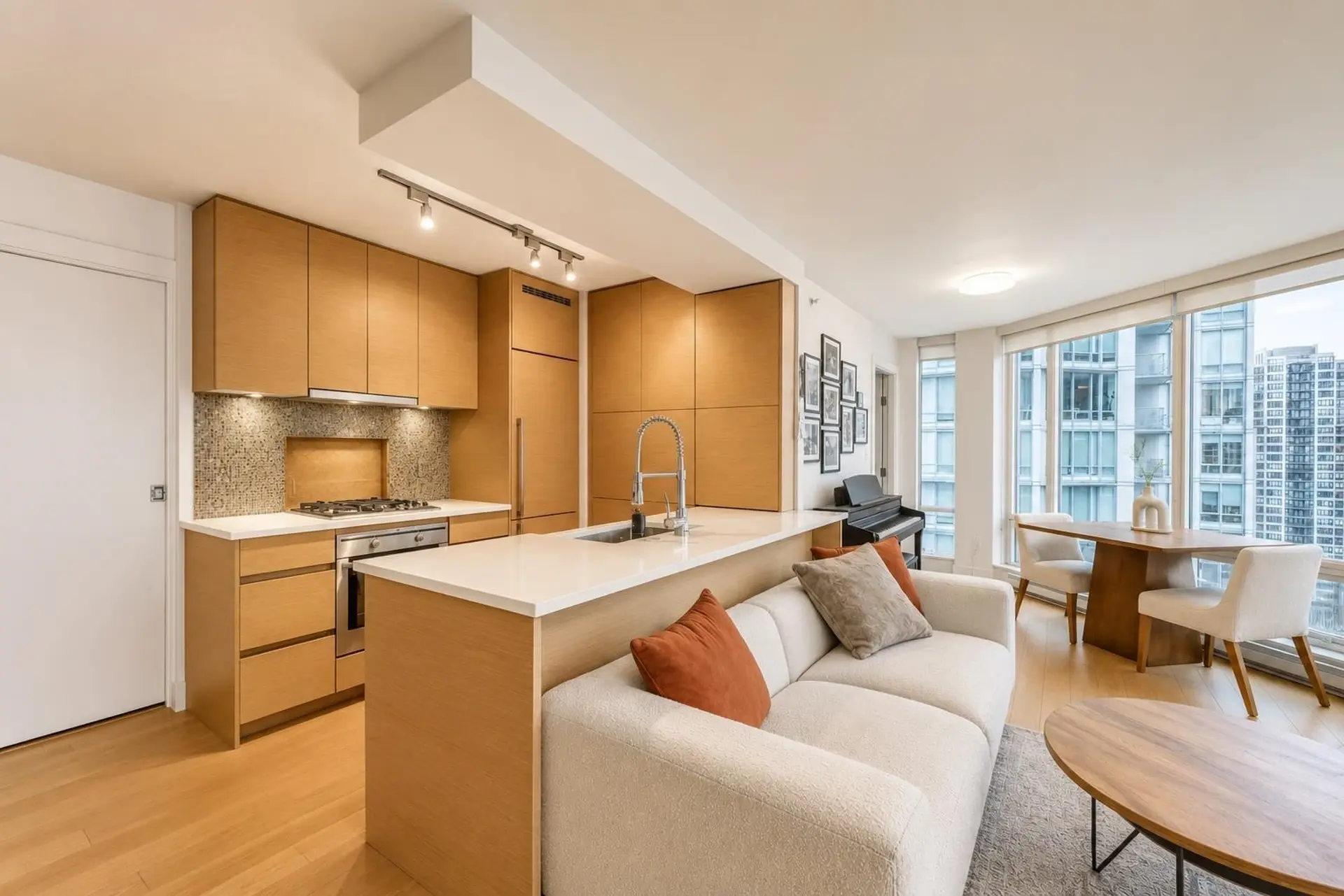 #1901 565 Smithe Street - Image 4