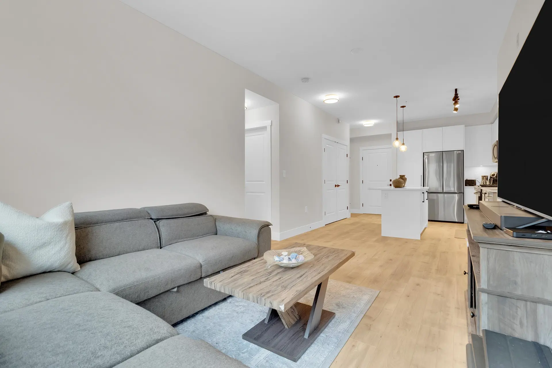 #320 7506 199a Street - Image 8