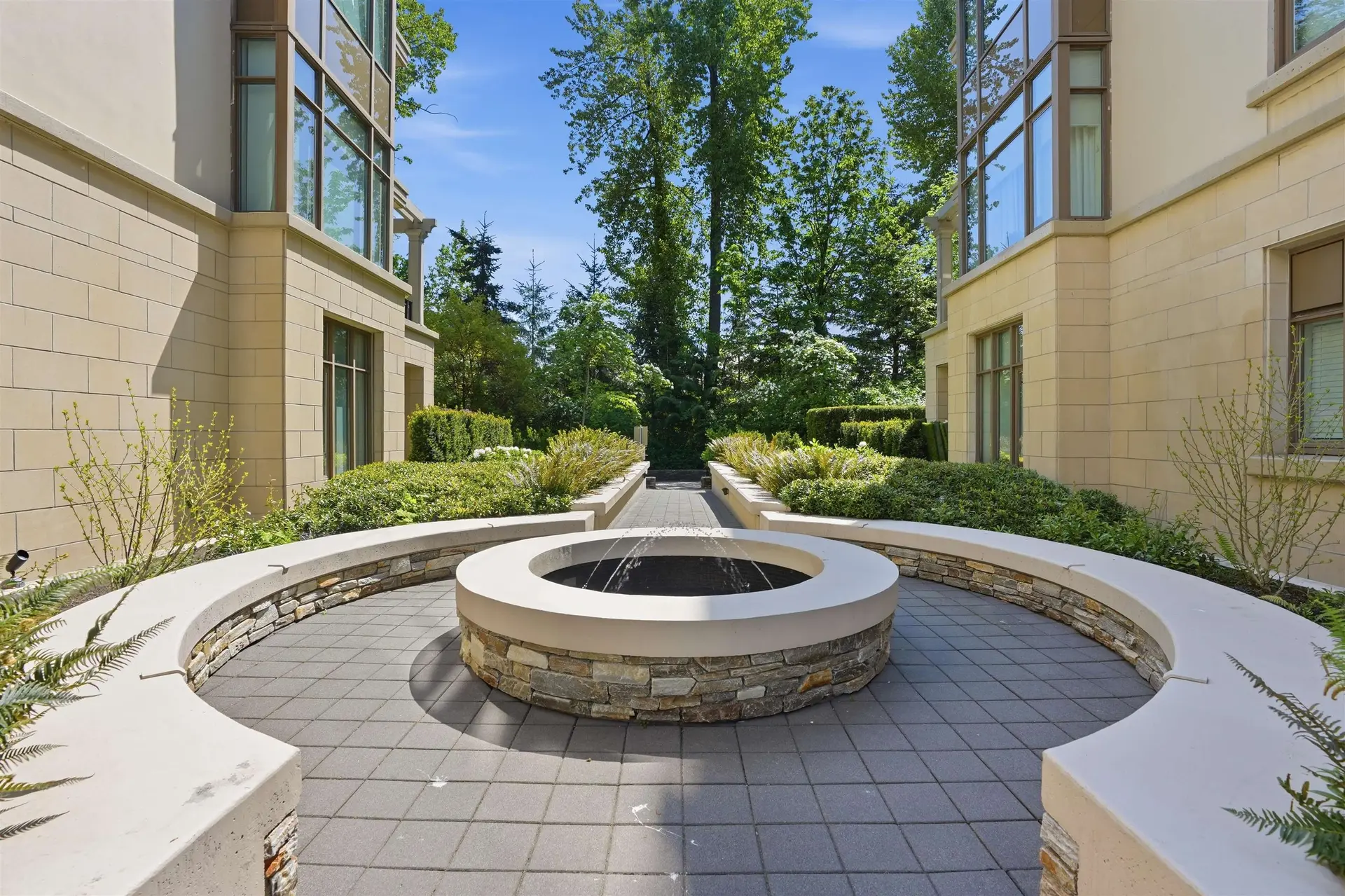 #203 540 Waters Edge Crescent - Image 14