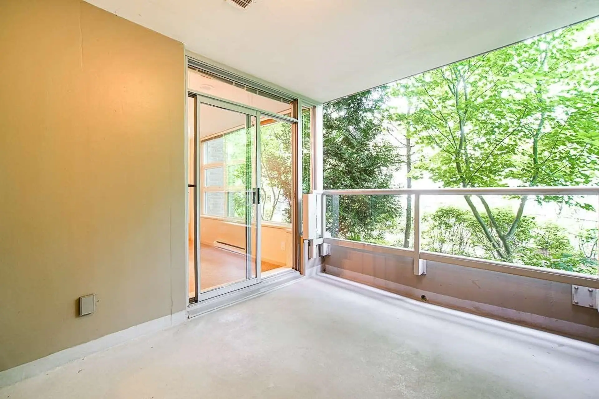#210 9232 University Crescent - Image 15