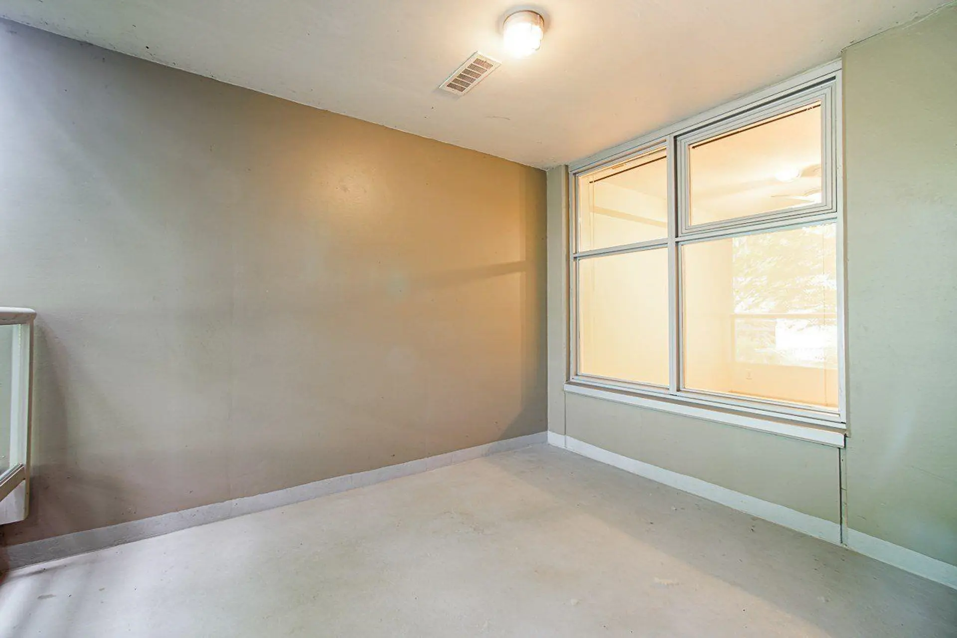 #210 9232 University Crescent - Image 17