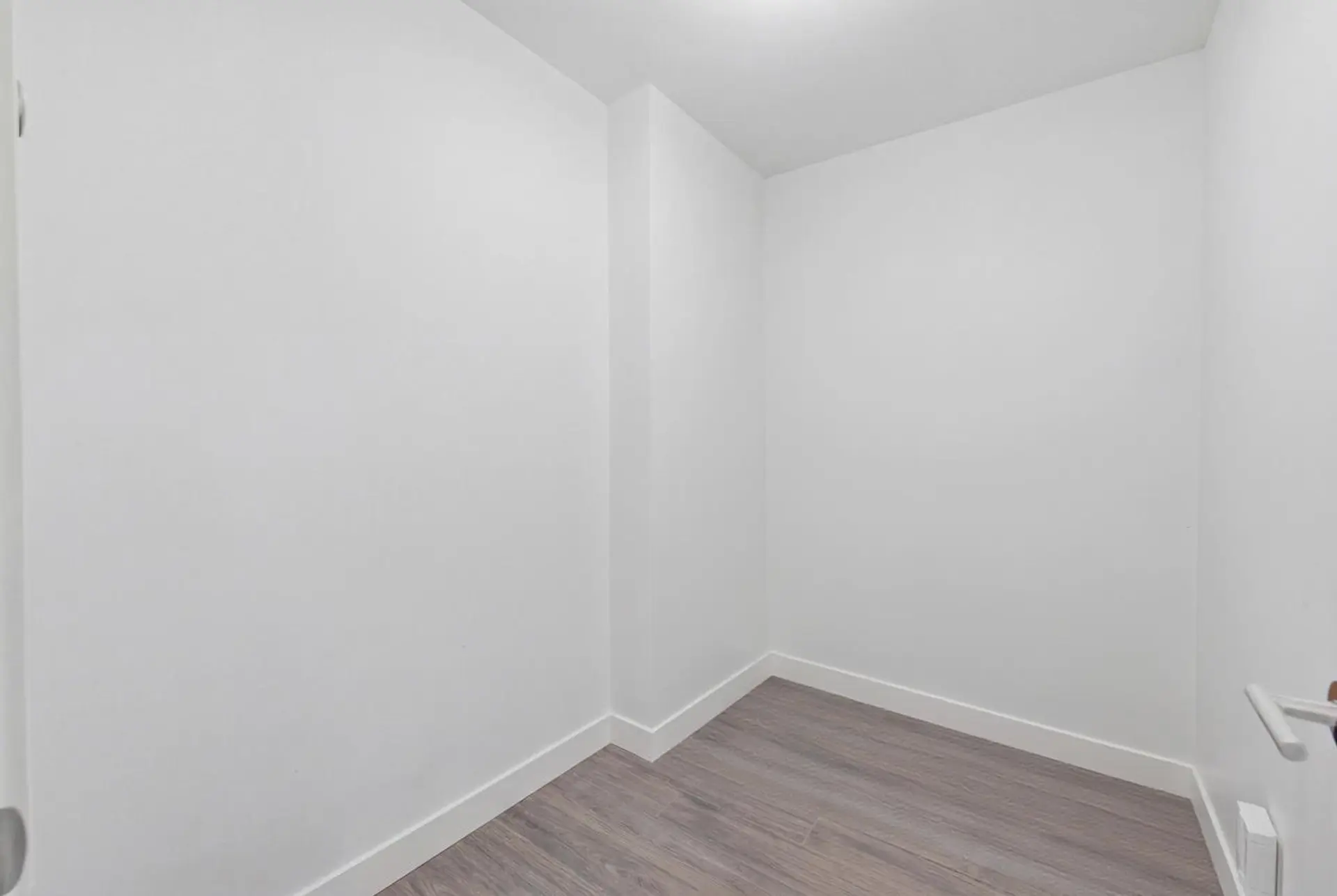 #511 5638 201a Street - Image 14
