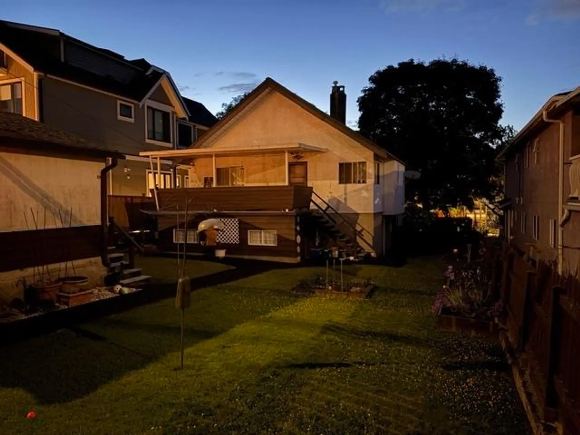 1166 E 16th Avenue - Image 12