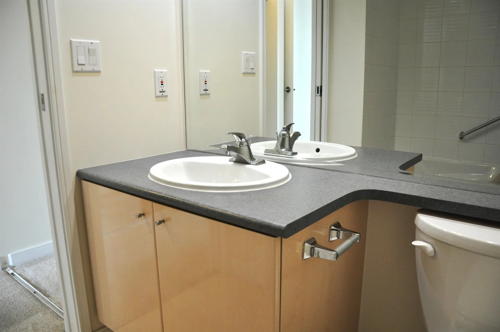 #907 7878 Westminster Highway - Image 16
