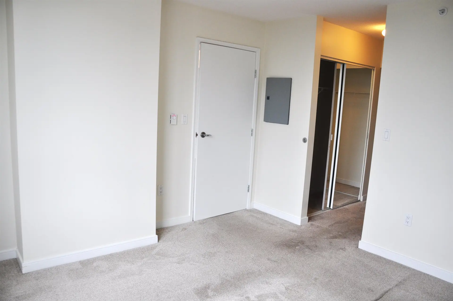 #907 7878 Westminster Highway - Image 12