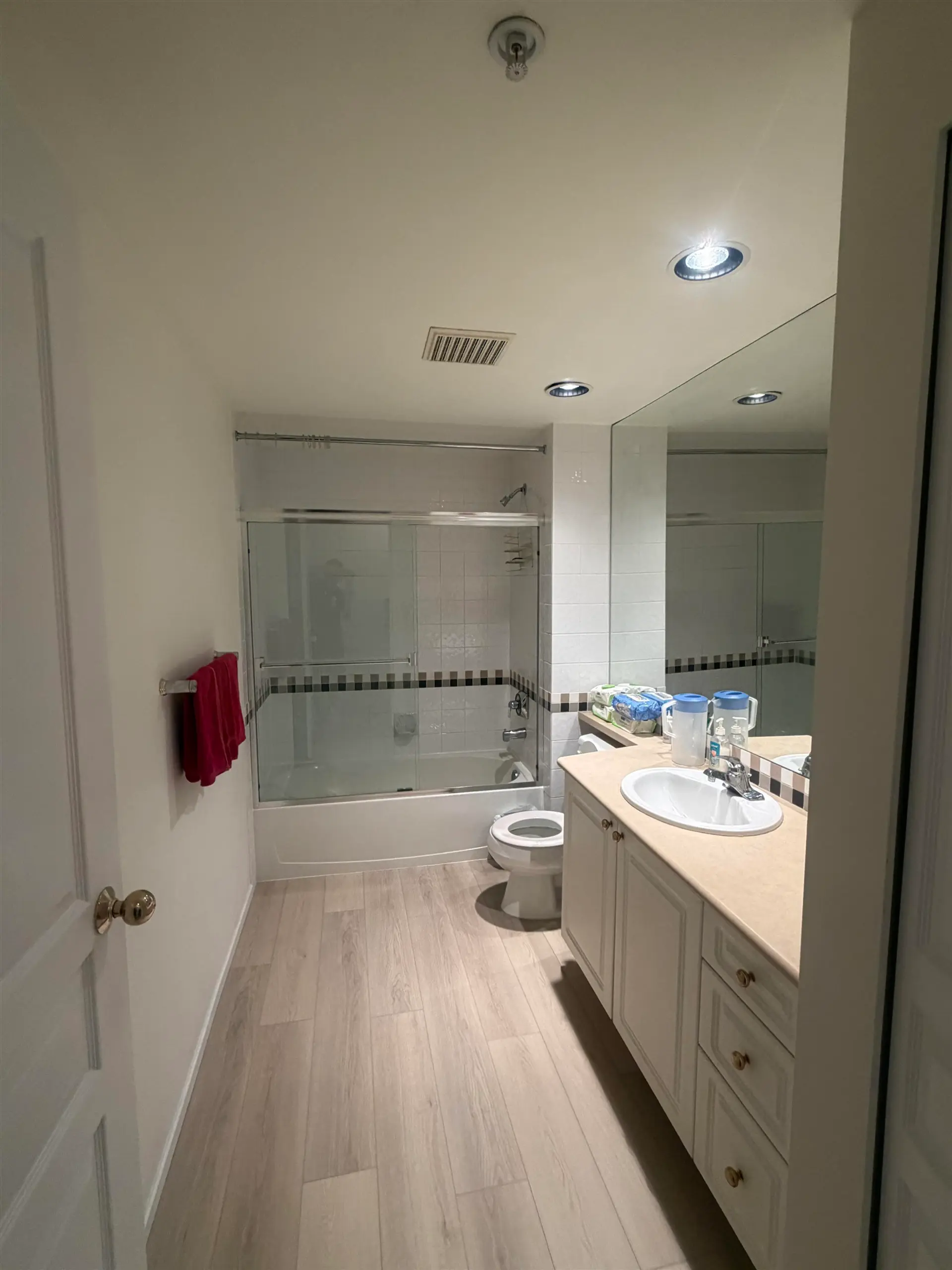 #114 5800 Andrews Road - Image 4