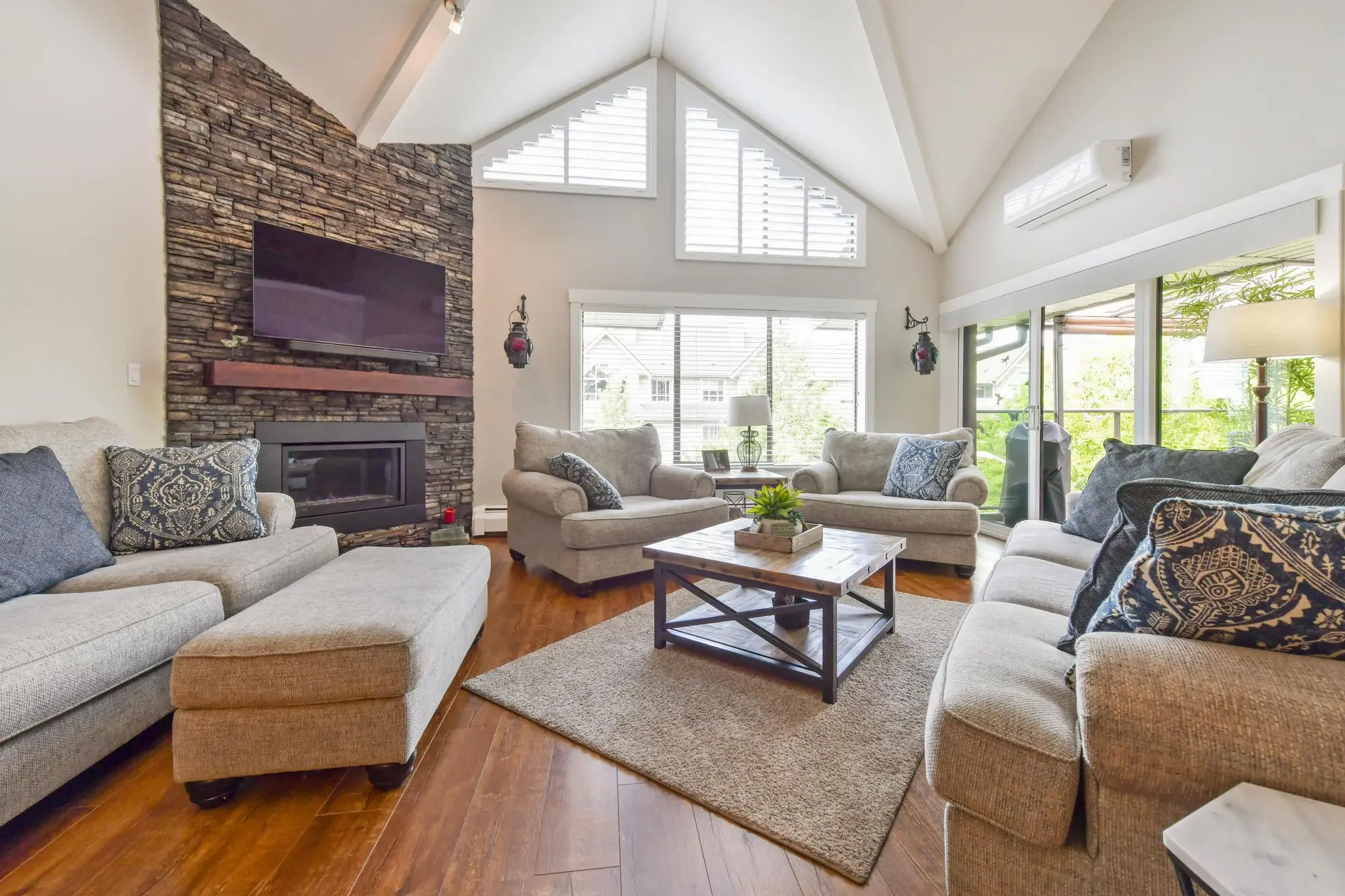 #311 15270 17th Avenue - Image 2