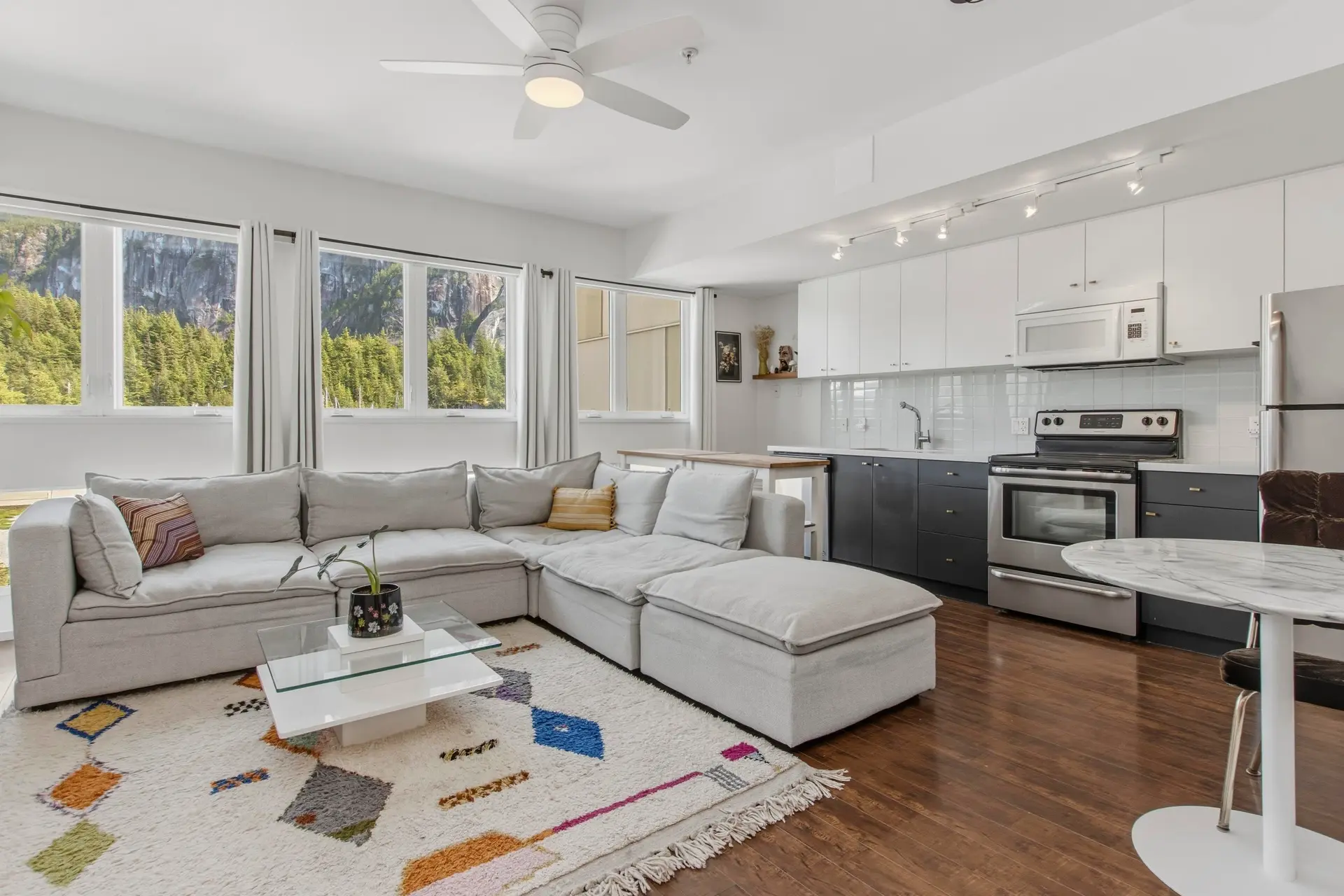 #308 37841 Cleveland Avenue - Image 8