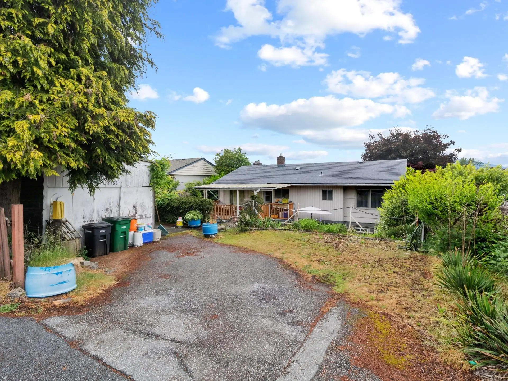 4156 Castlewood Crescent - Image 5