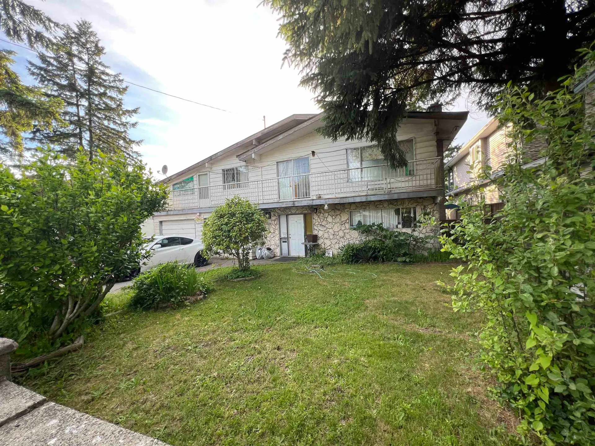 13703 Grosvenor Road - Image 2