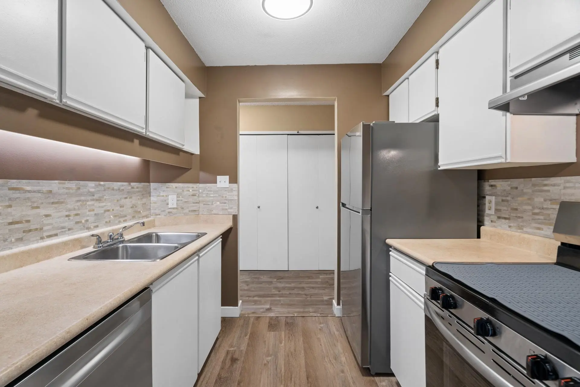#409 340 Ginger Drive - Image 12