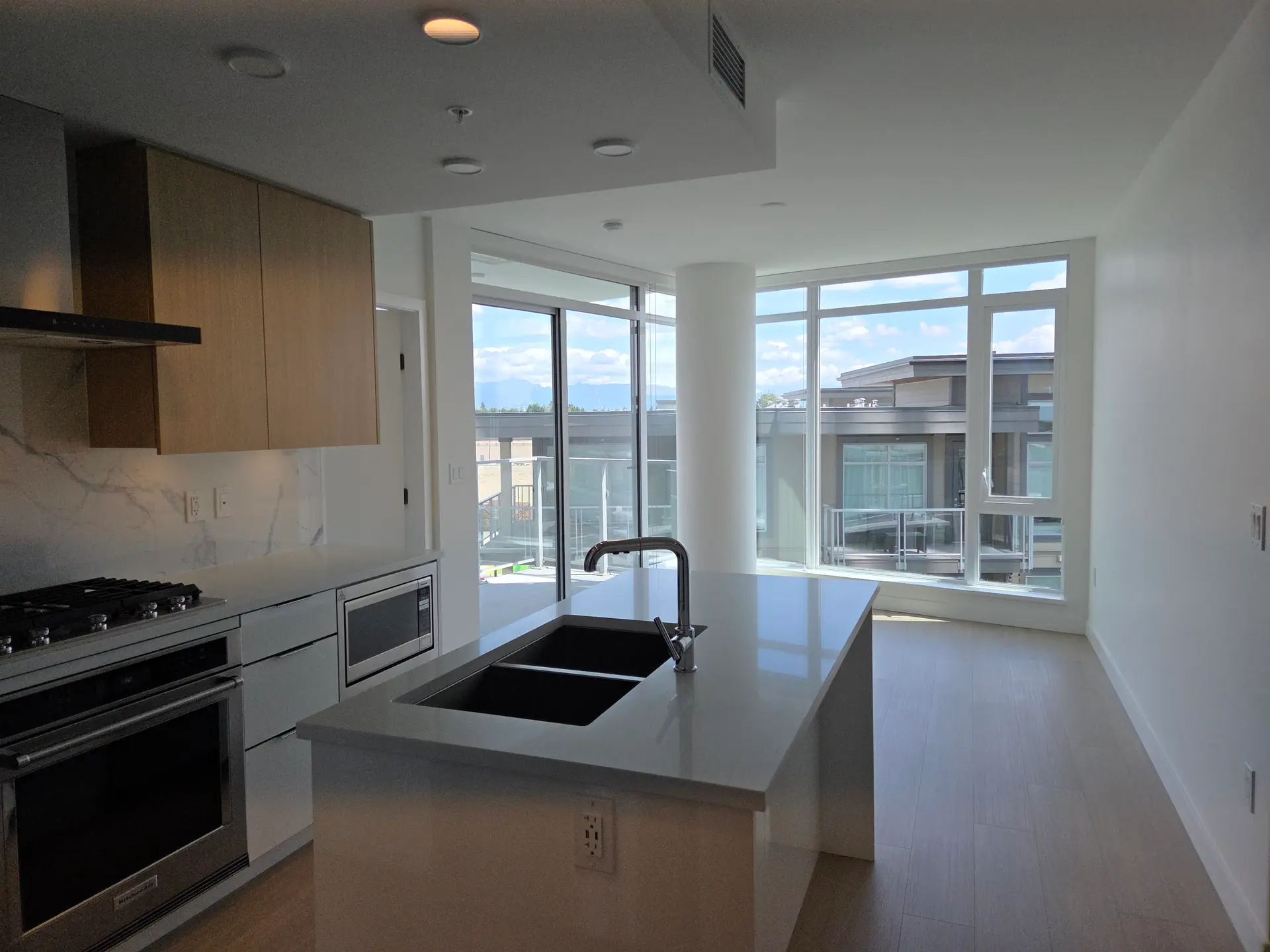 #407 7769 Park Crescent - Image 6
