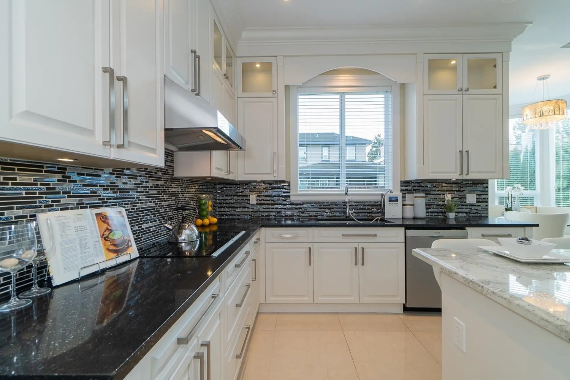 9820 Gilhurst Crescent - Image 4