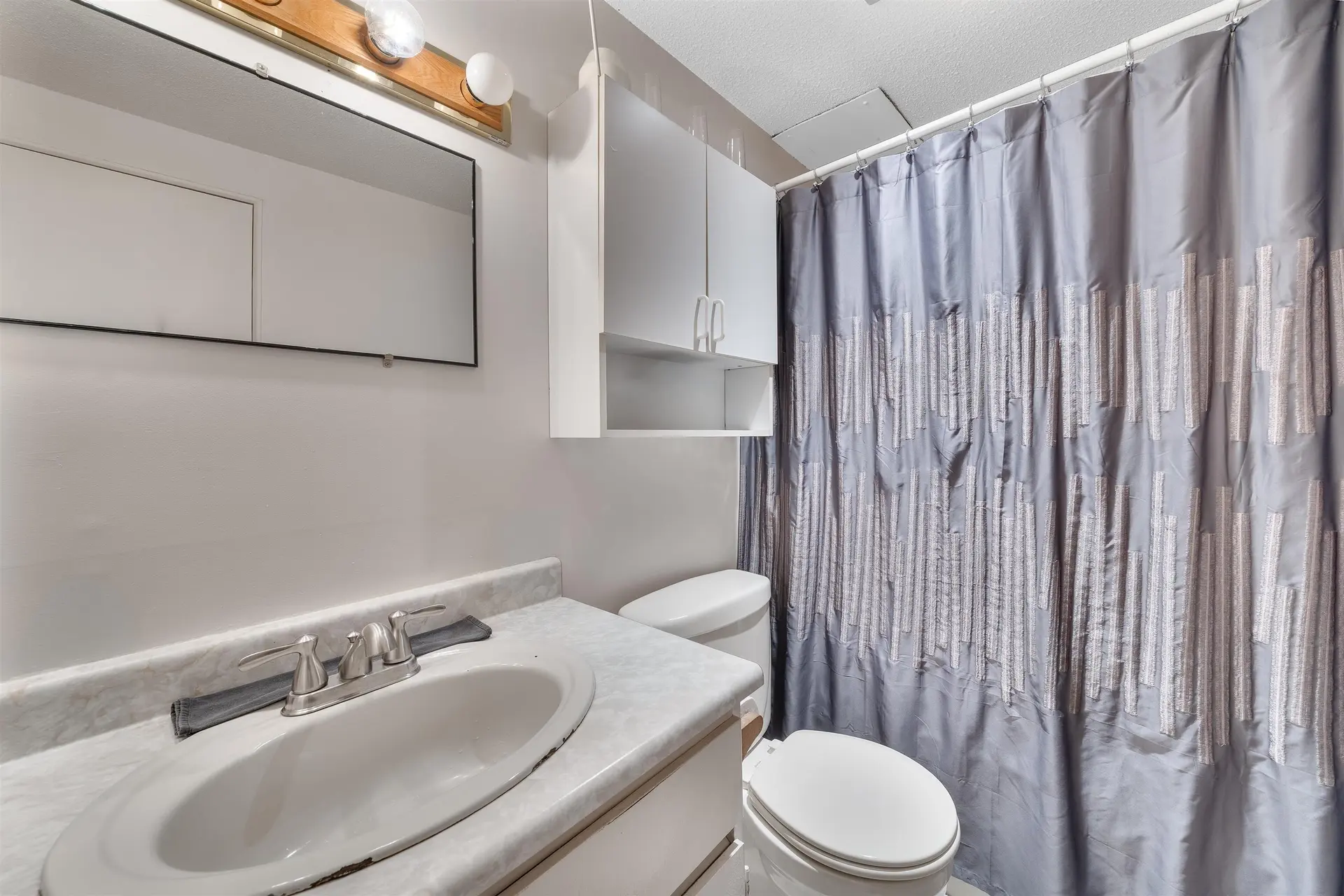 #203 211 W 3rd Street - Image 10