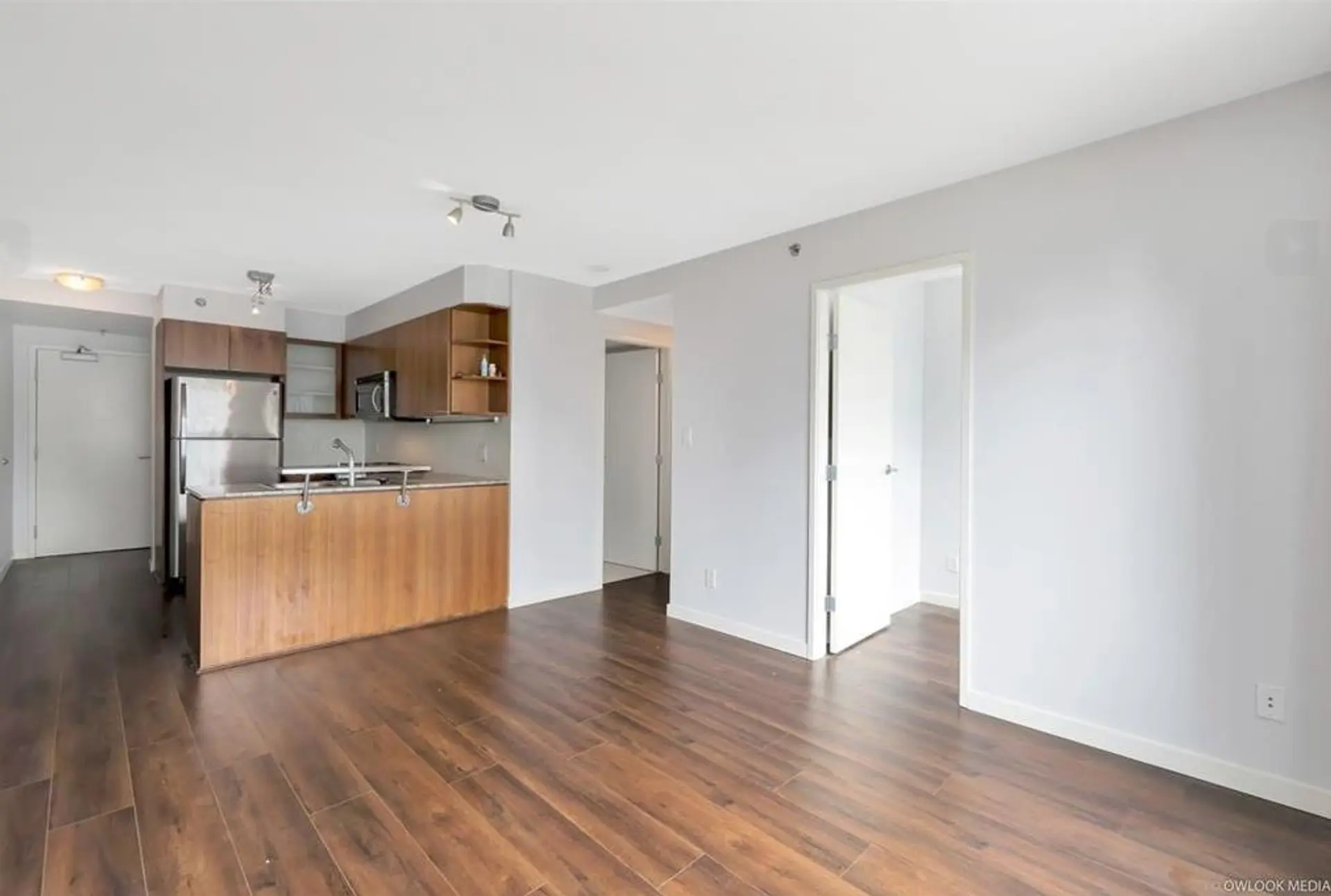 #906 822 Seymour Street - Image 7