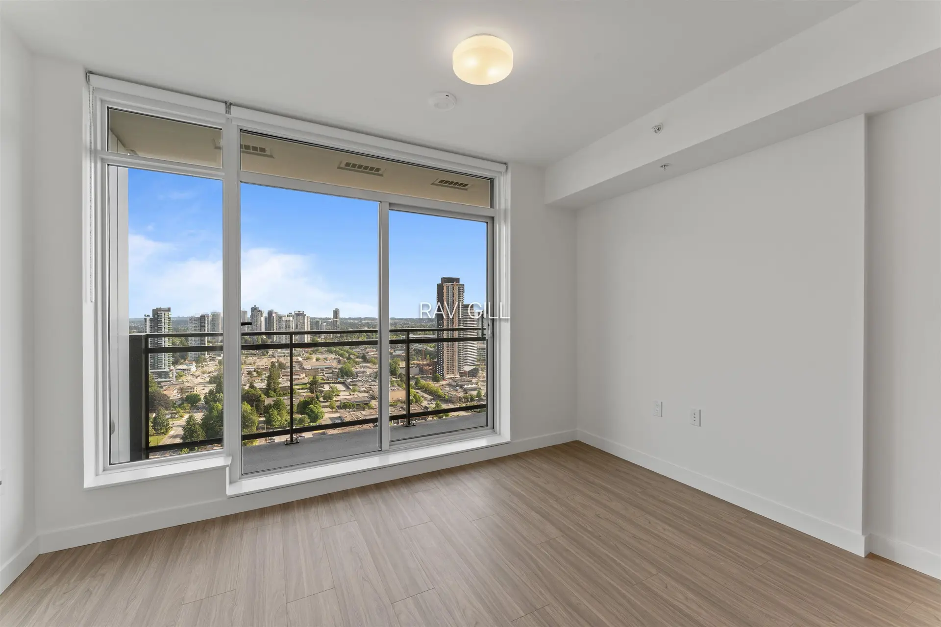 #1003 13675 107a Avenue - Image 4