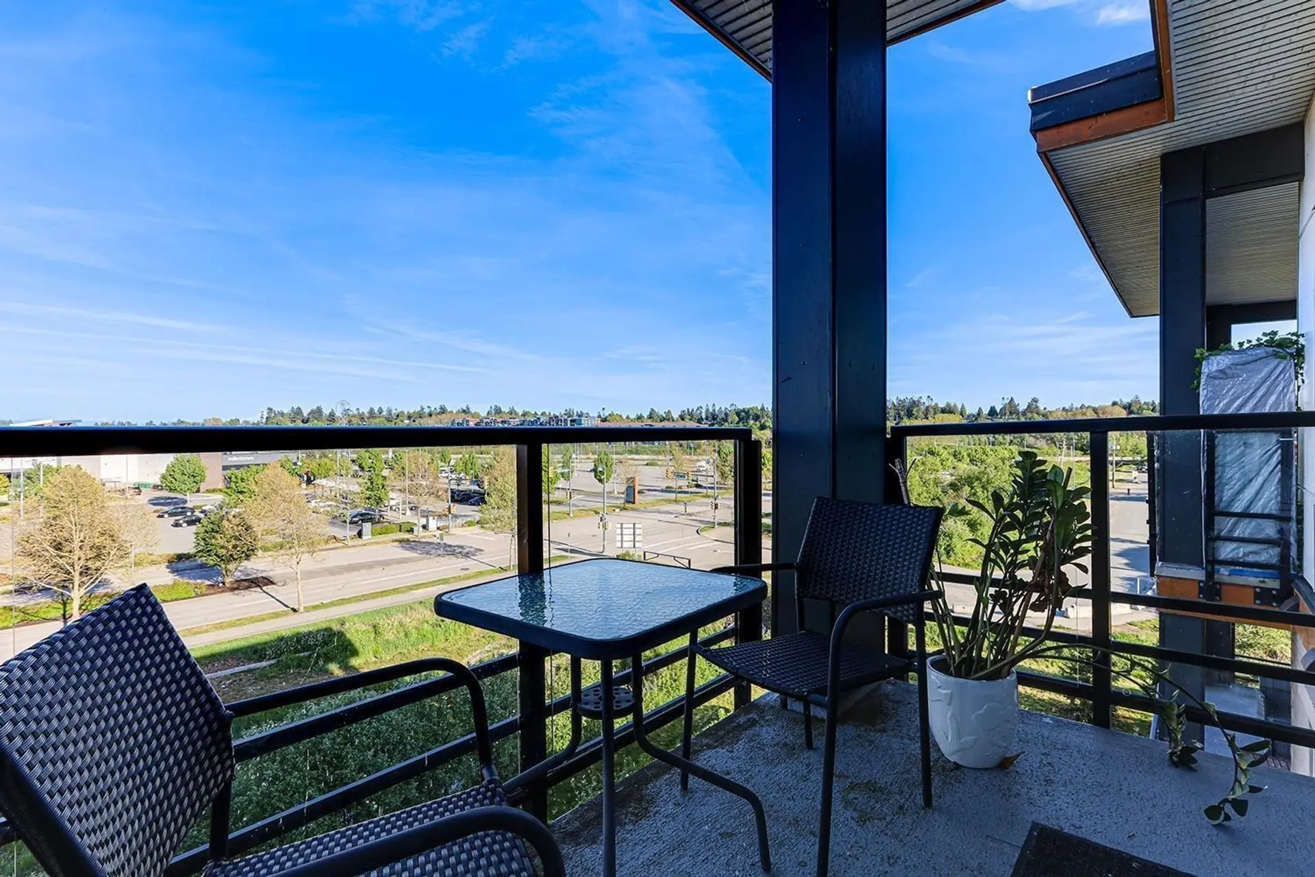 #306 1792 Starling Drive - Image 13