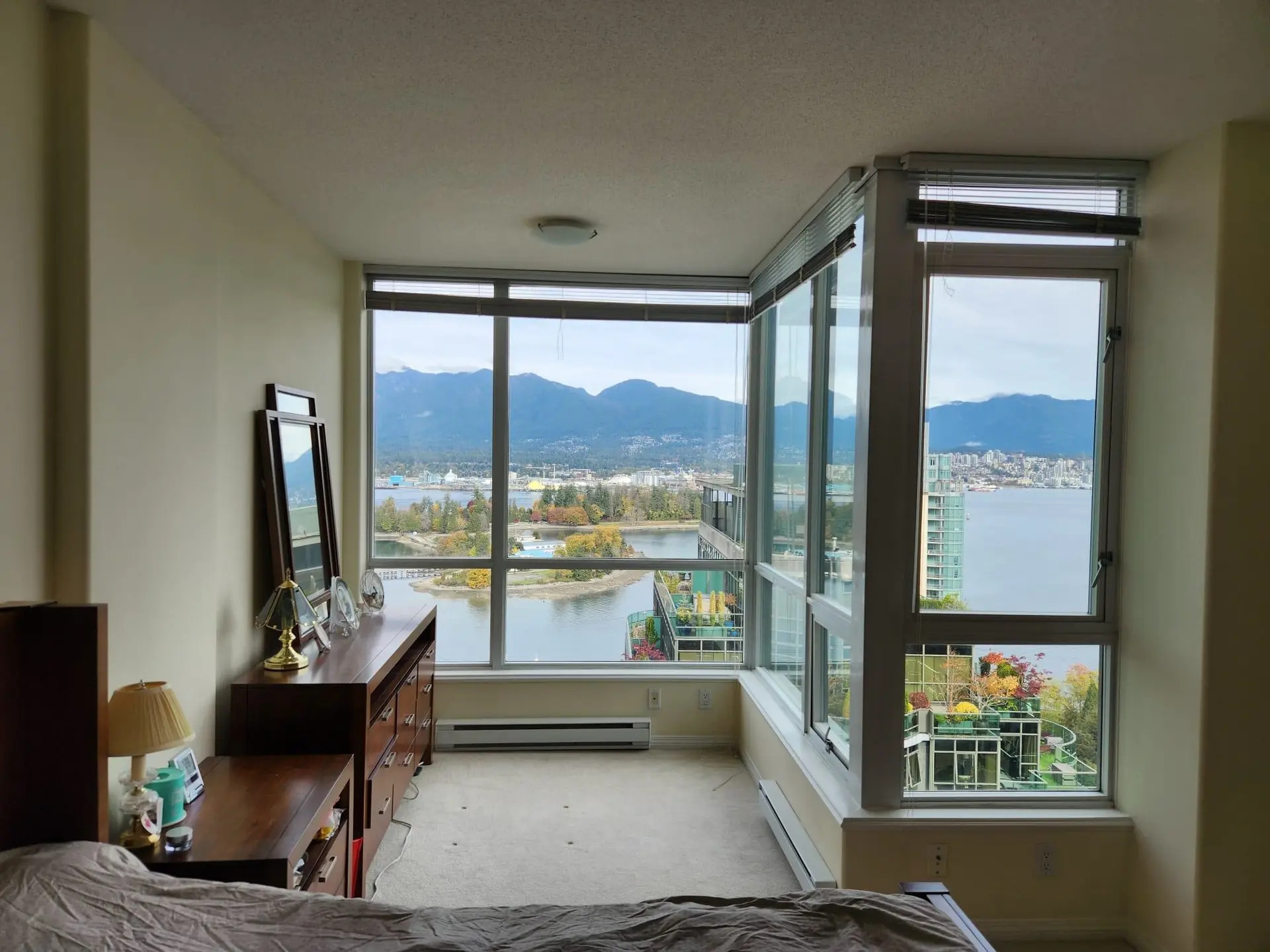 #3307 1328 W Pender Street - Image 4