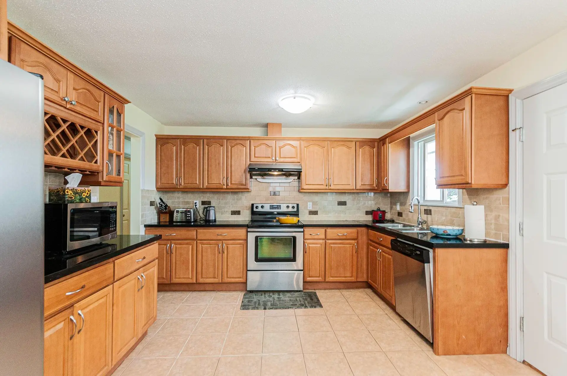 10540 Reynolds Drive - Image 9