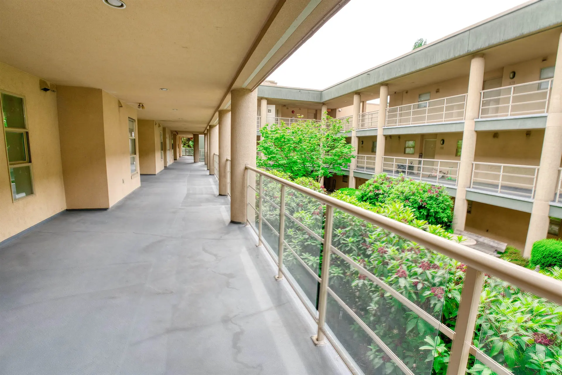 #206 22277 122 Avenue - Image 17