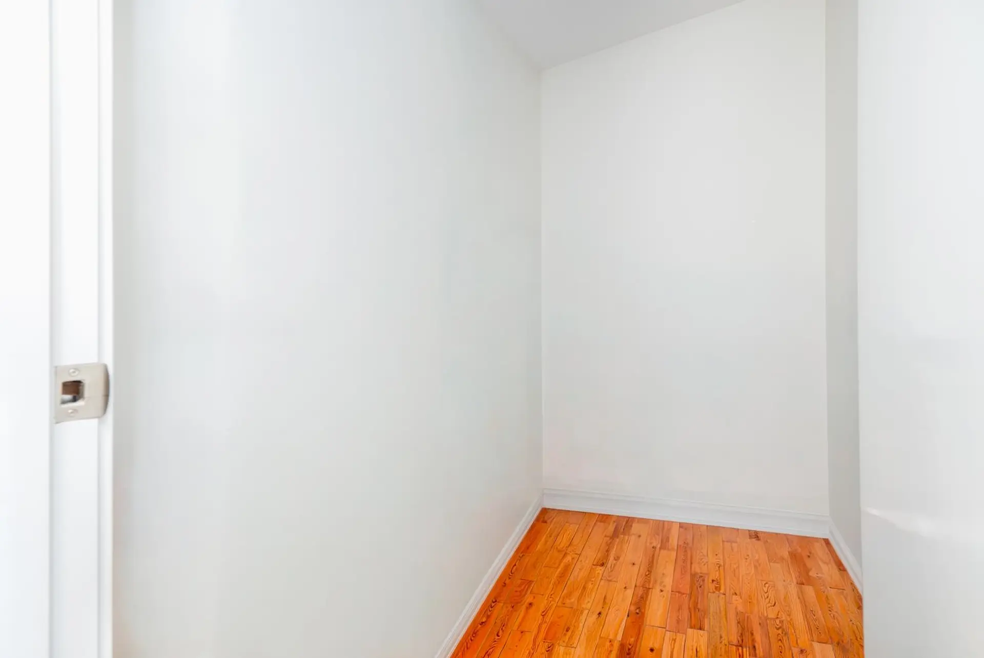 #309 4083 Cambie Street - Image 3