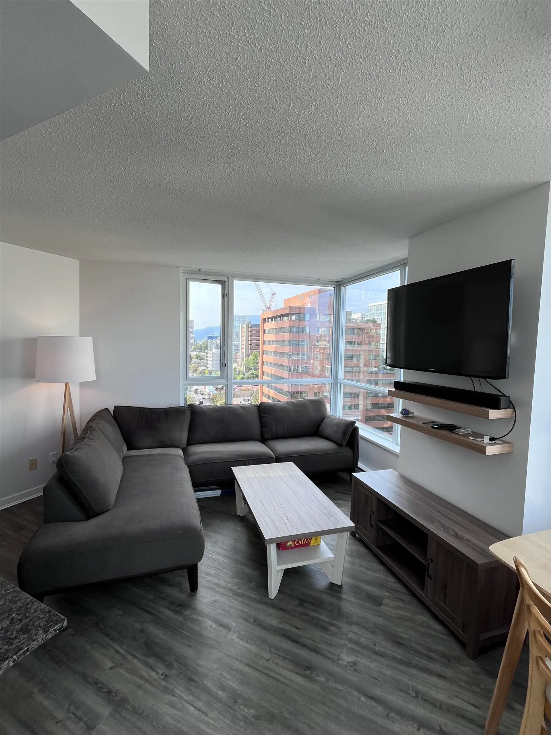 #1602 1212 Howe Street - Image 2