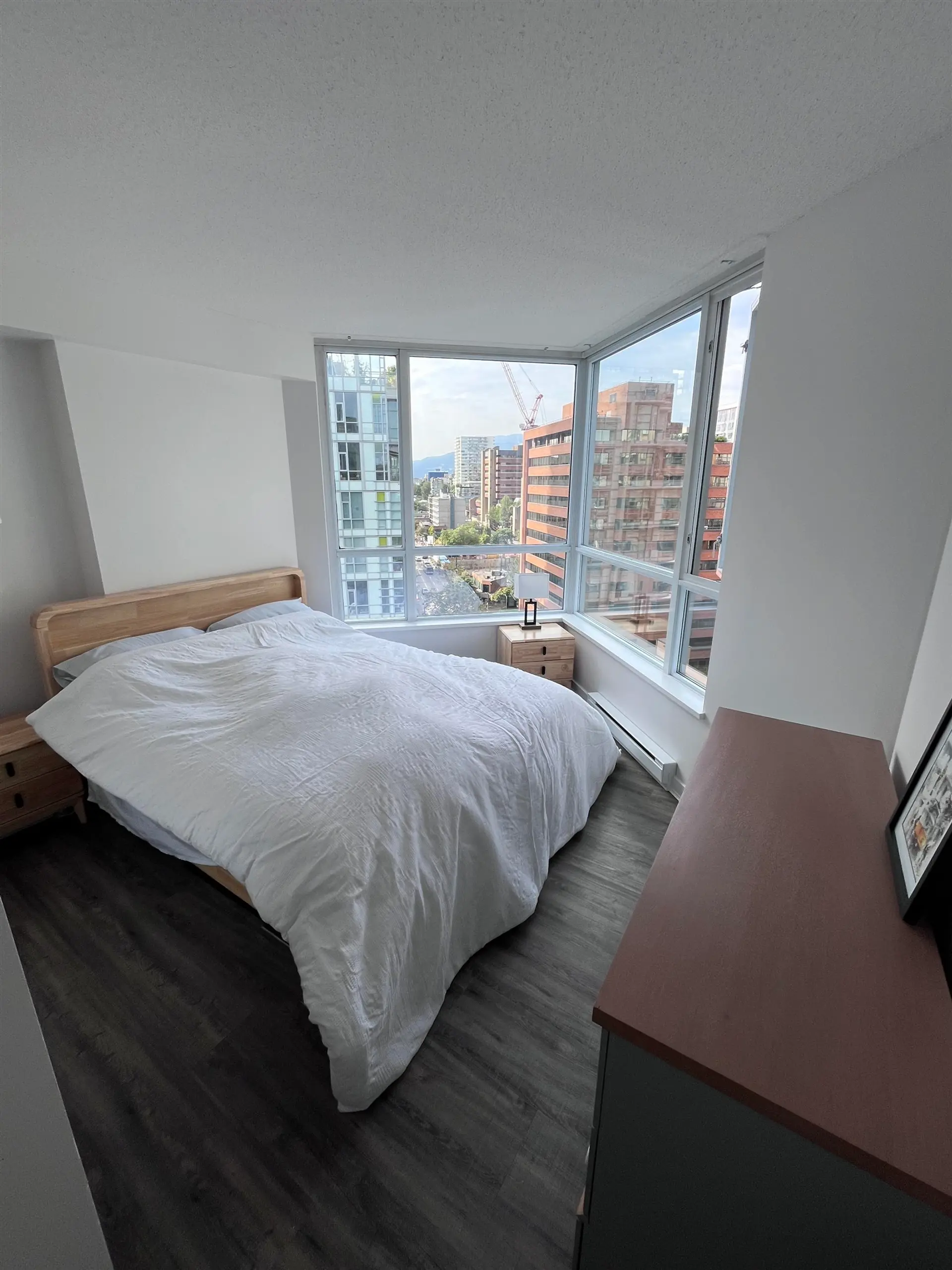 #1602 1212 Howe Street - Image 7