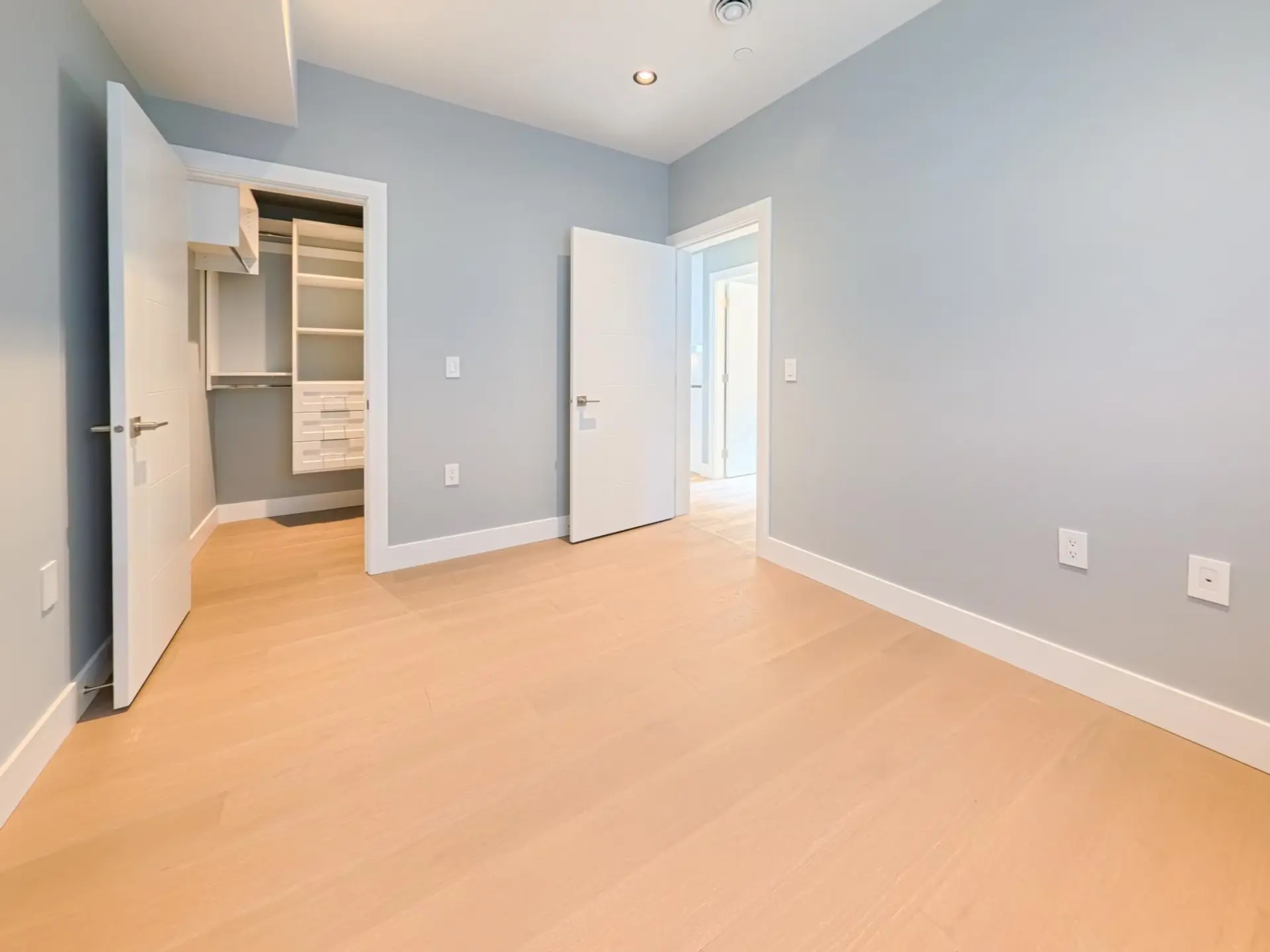 #1 2557 W King Edward Avenue - Image 10