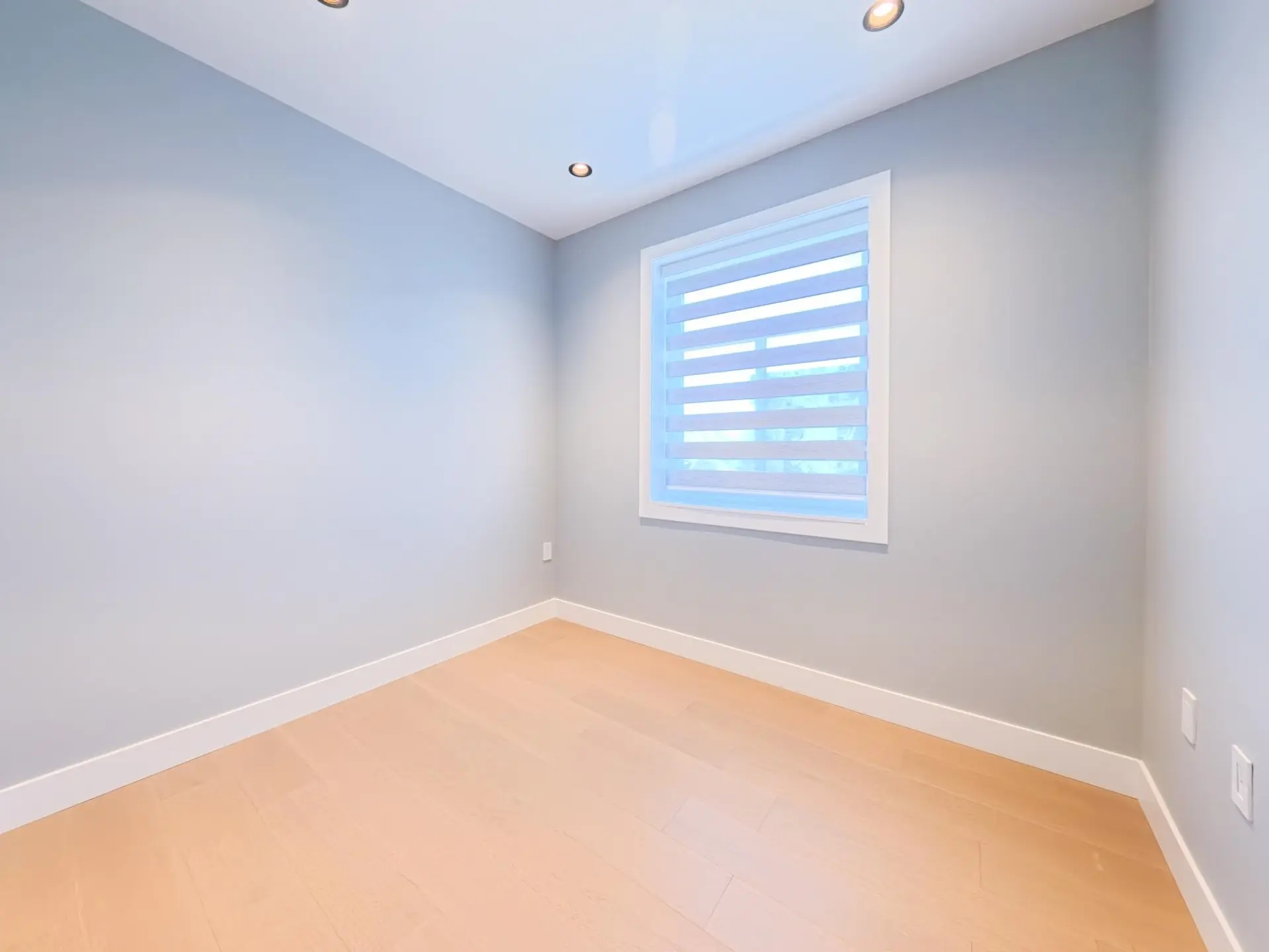 #2 2557 W King Edward Avenue - Image 13