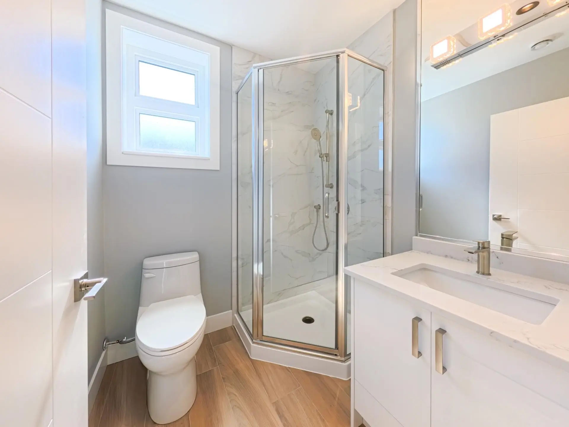 #2 2557 W King Edward Avenue - Image 9