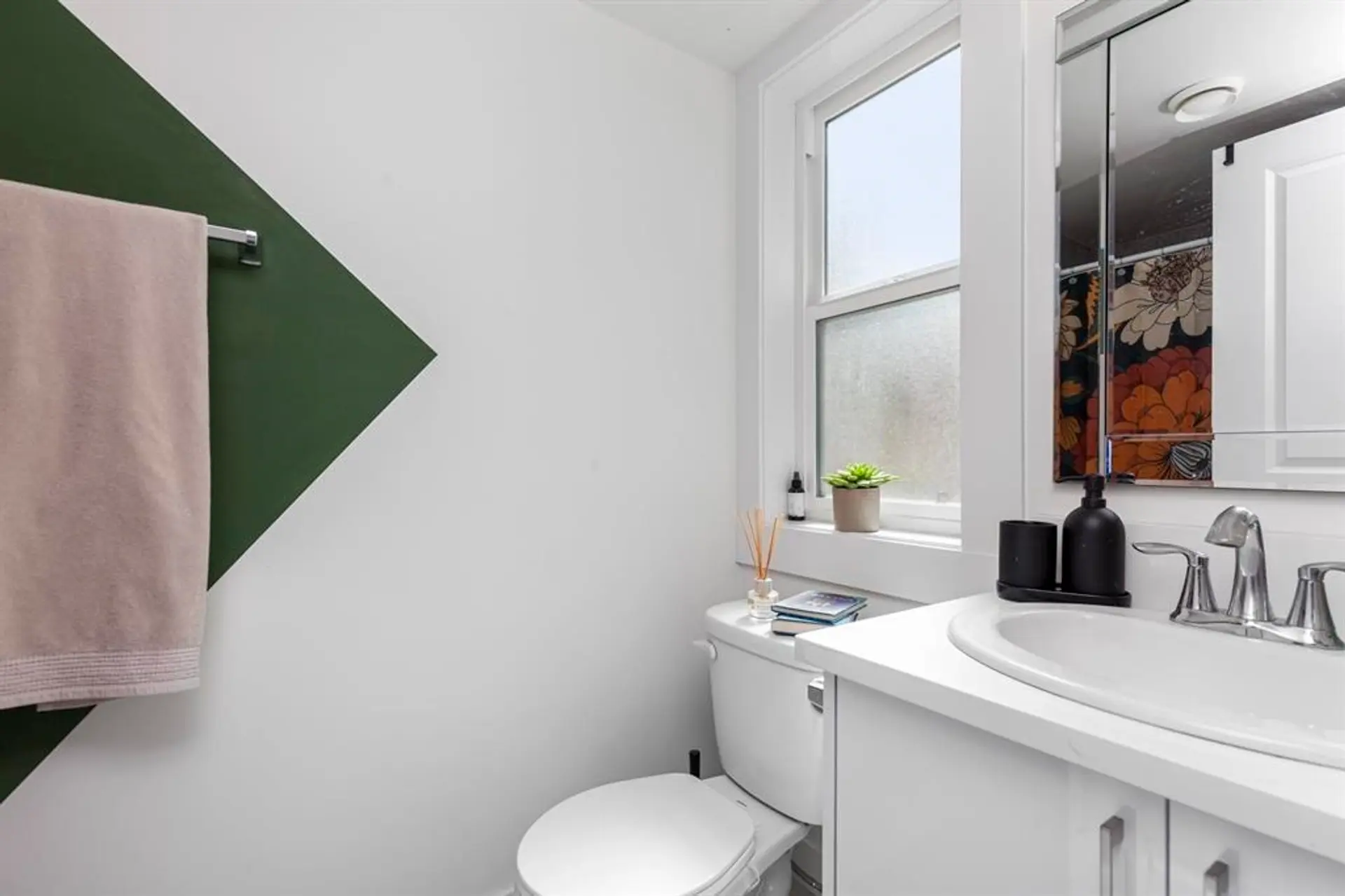 #1 548 Park Street - Image 8
