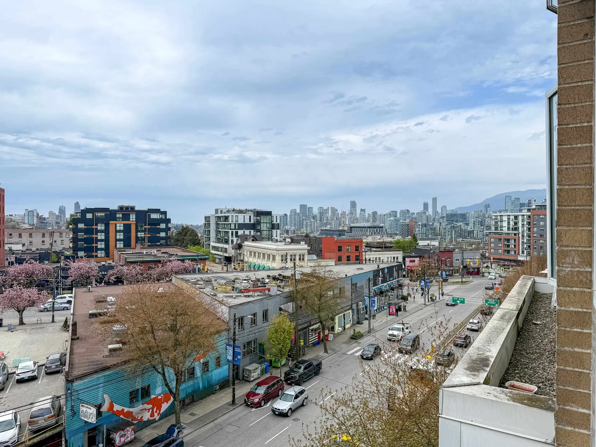 #603 288 E 8th Avenue - Image 4