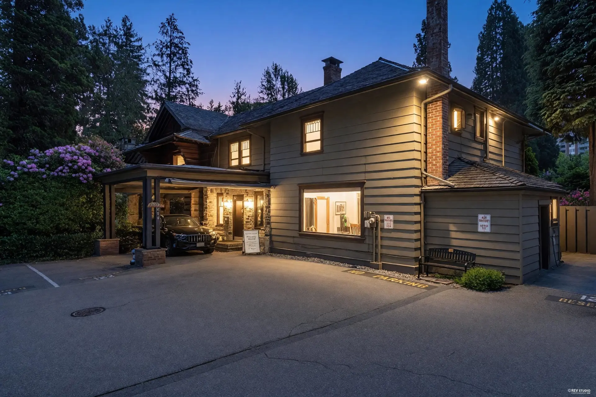 #207 235 Keith Road - Image 1