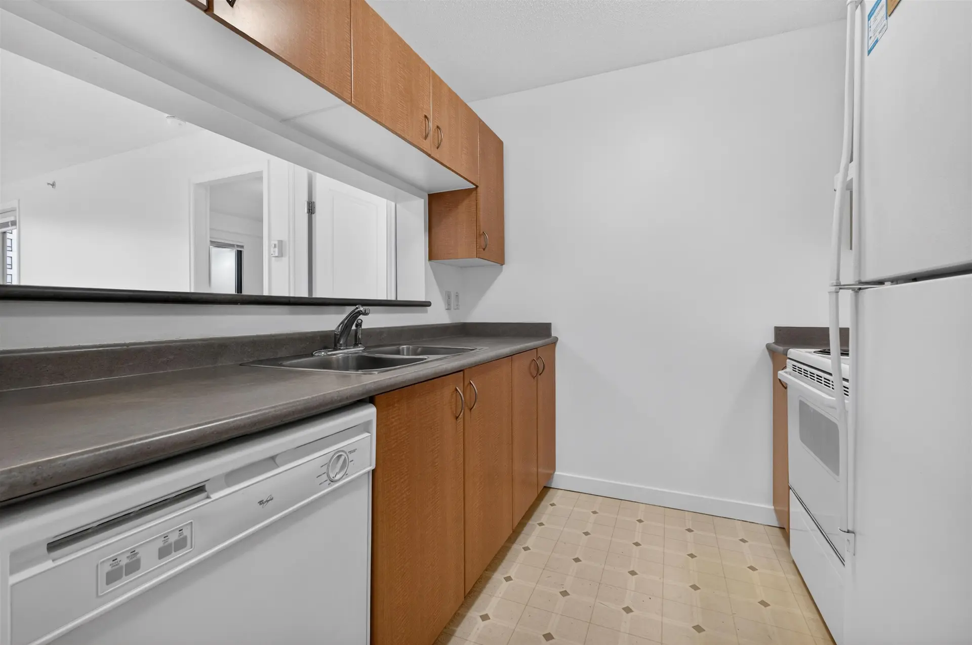 #702 5288 Melbourne Street - Image 12