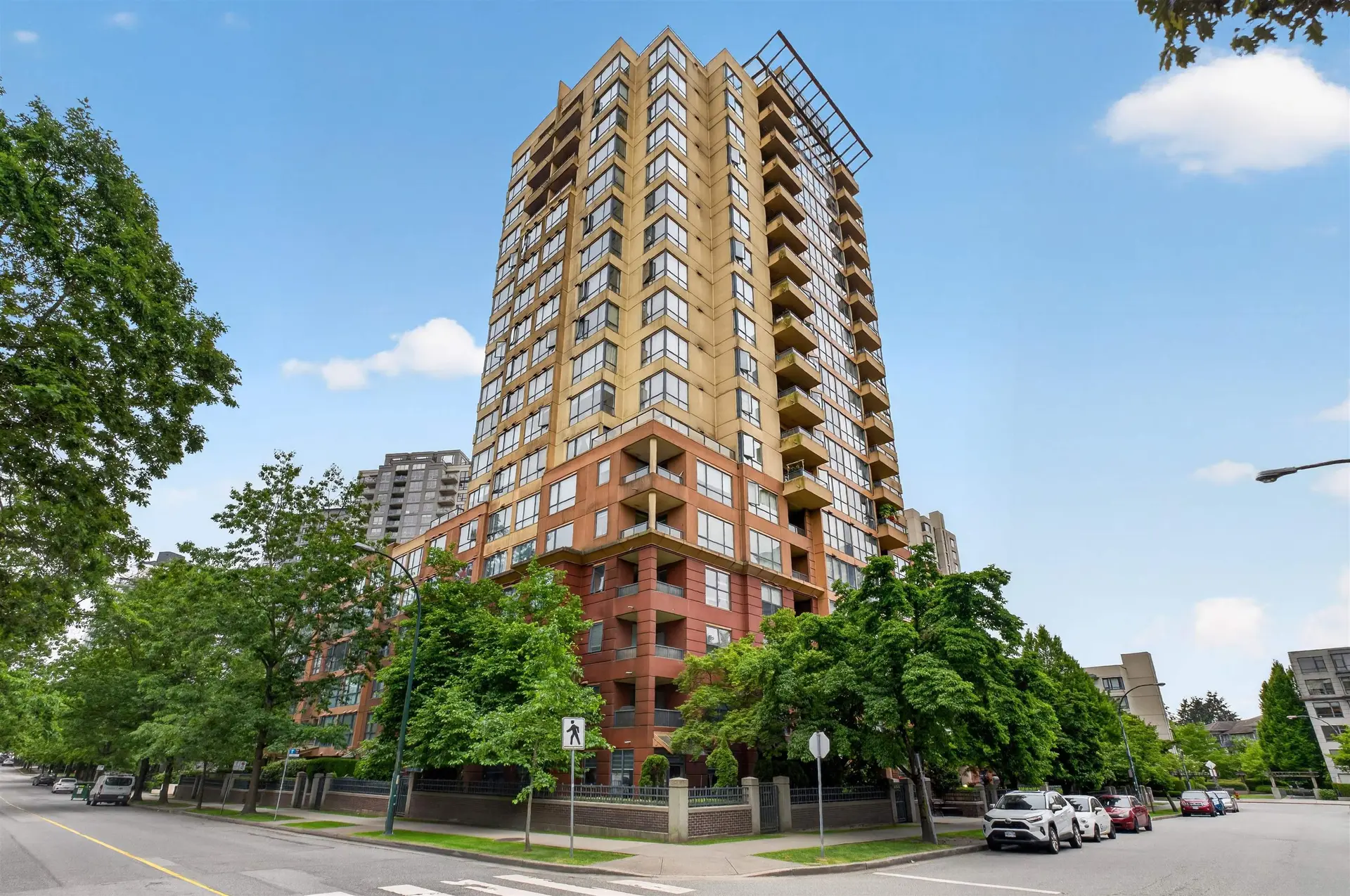 #702 5288 Melbourne Street - Image 3