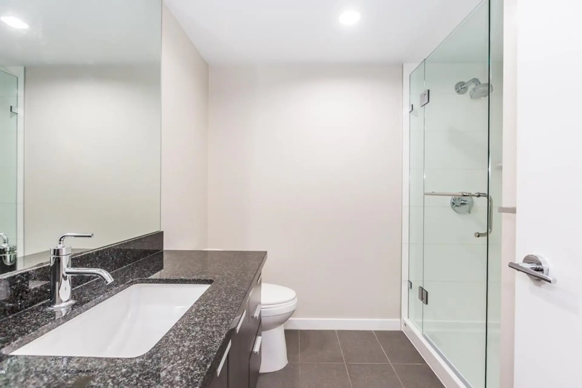 #1406 2232 Douglas Road - Image 14
