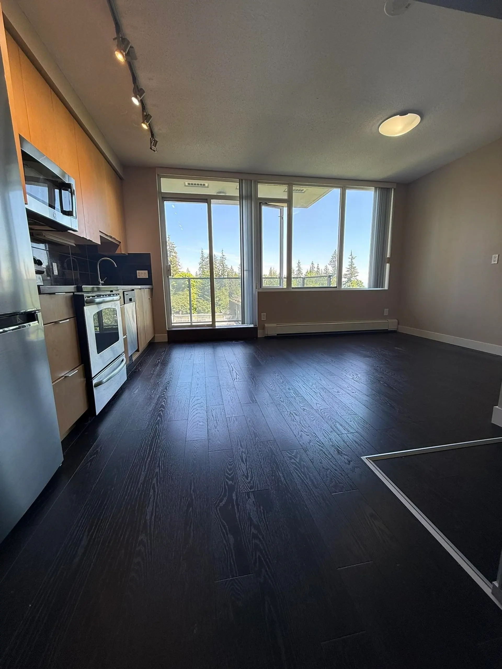 #507 9025 Highland Court - Image 3