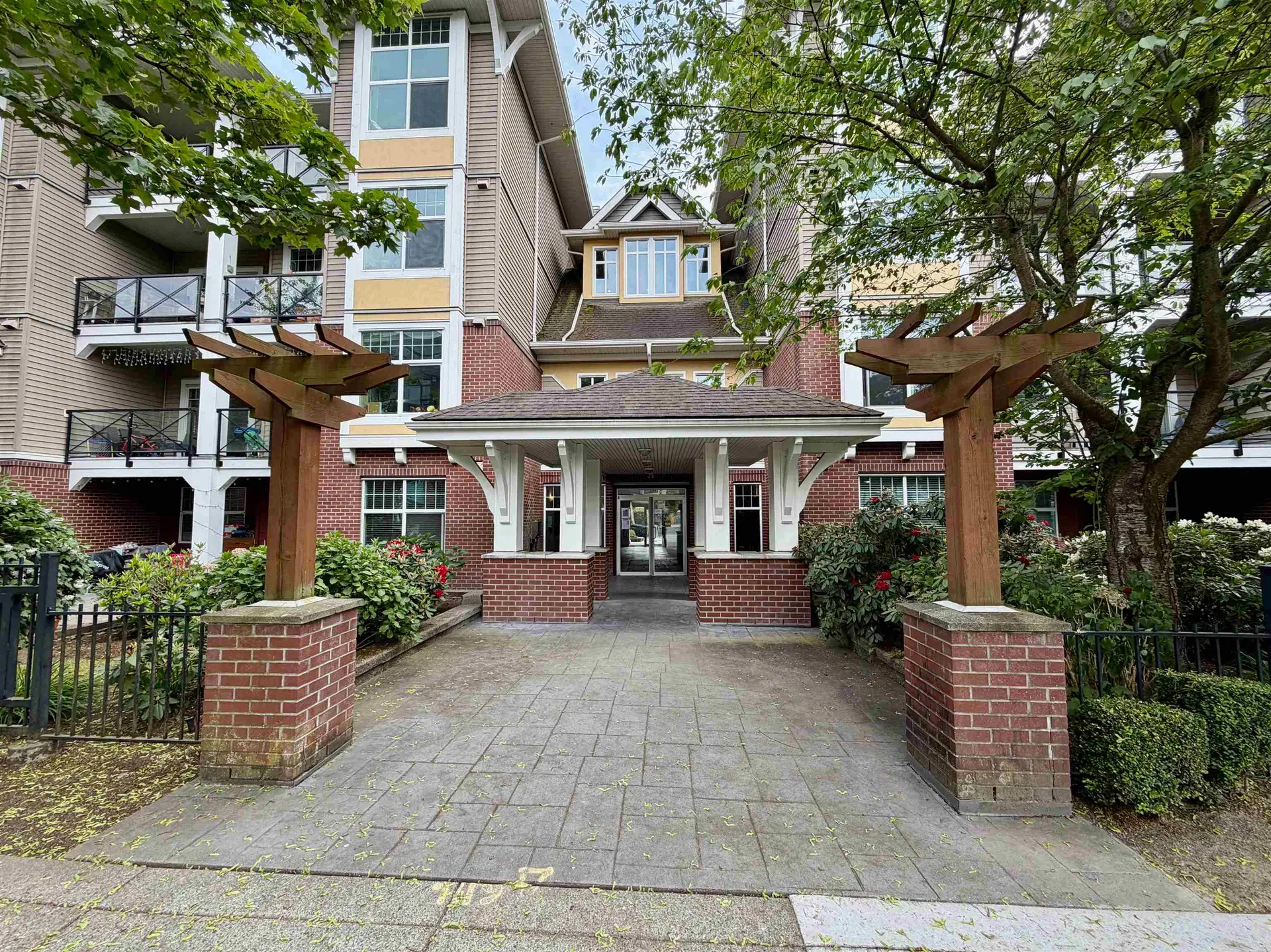 #102 17712 57a Avenue - Image 1