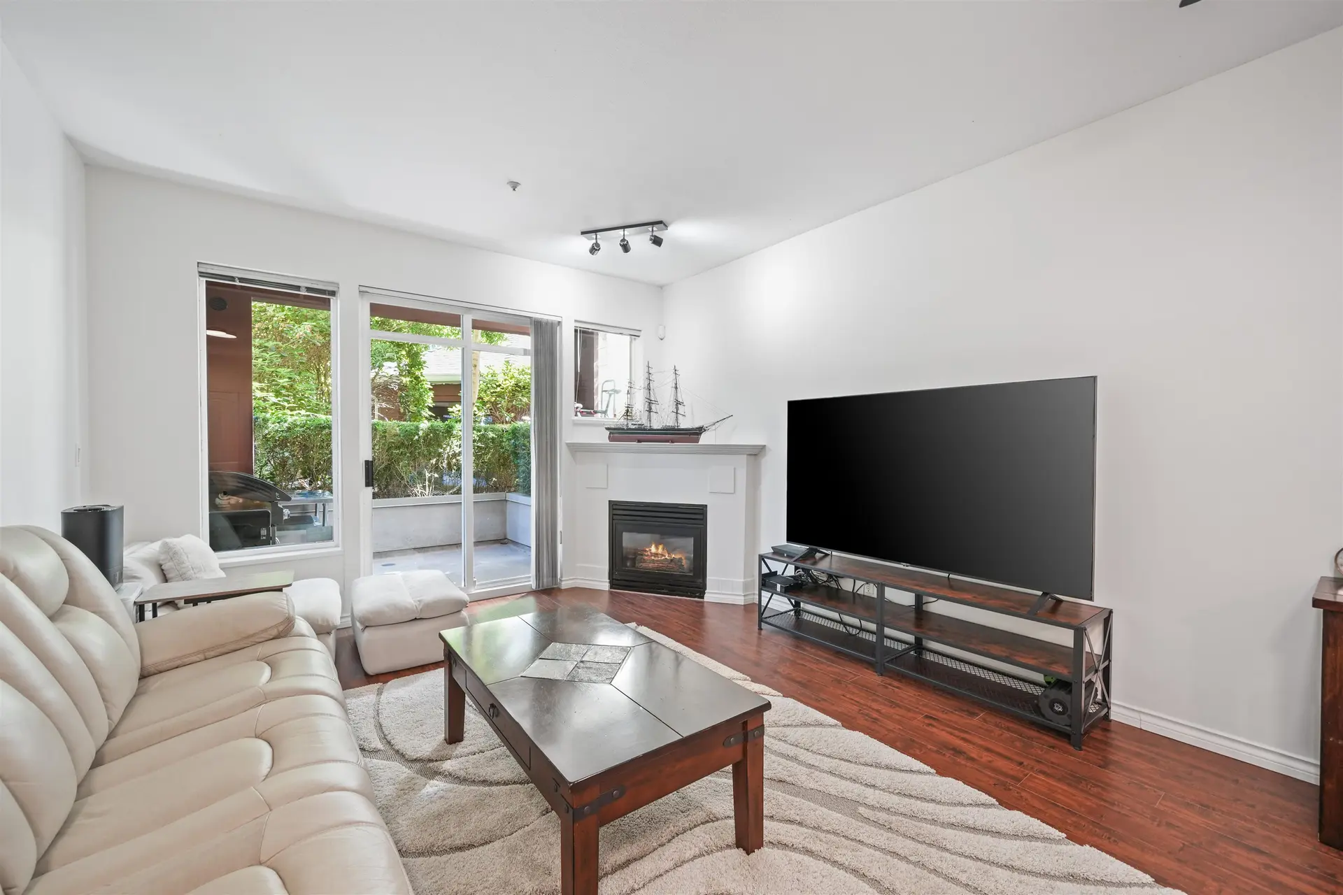 #105 20239 Michaud Crescent - Image 6