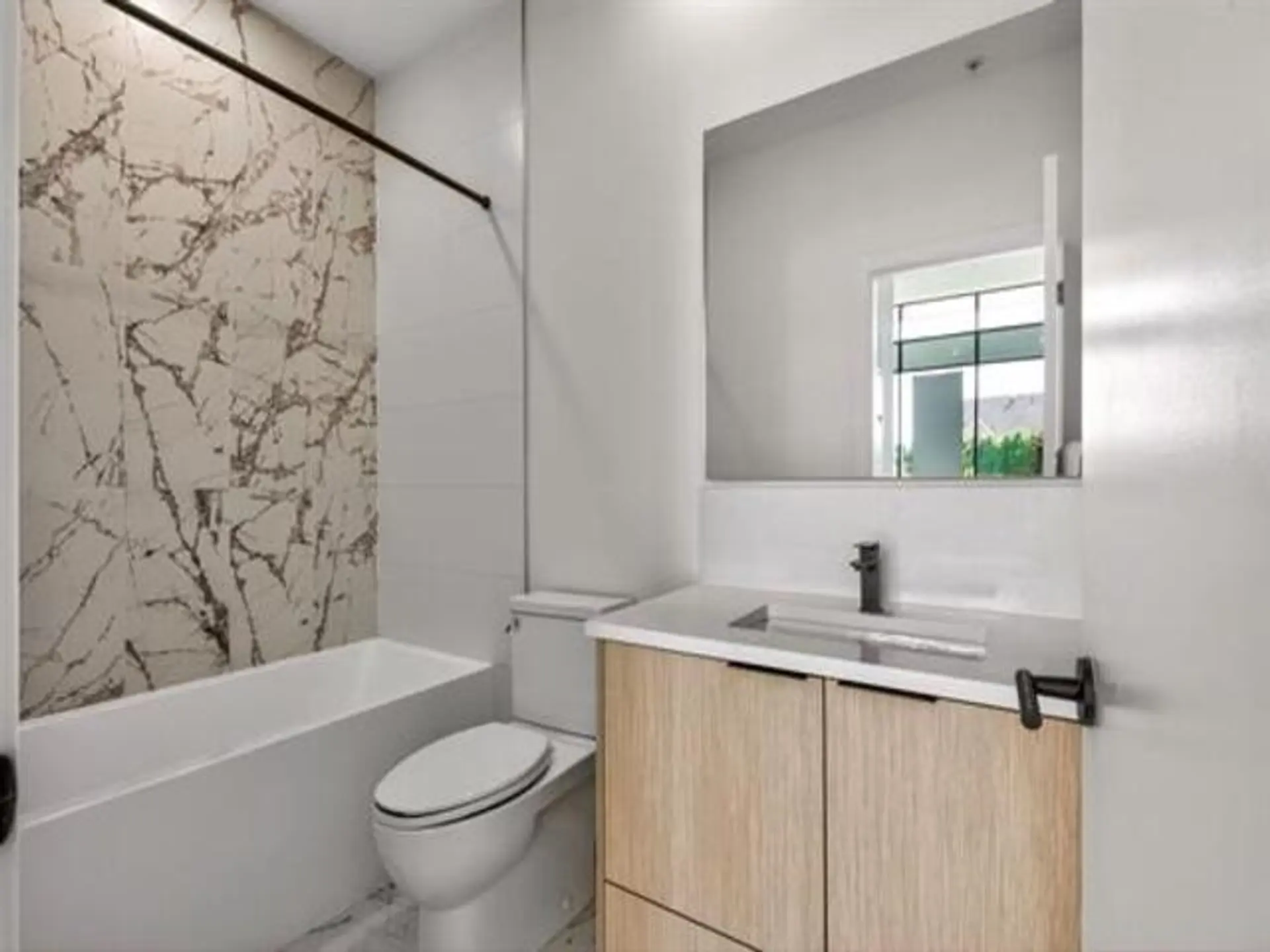 #563 422 E 3rd Street - Image 4
