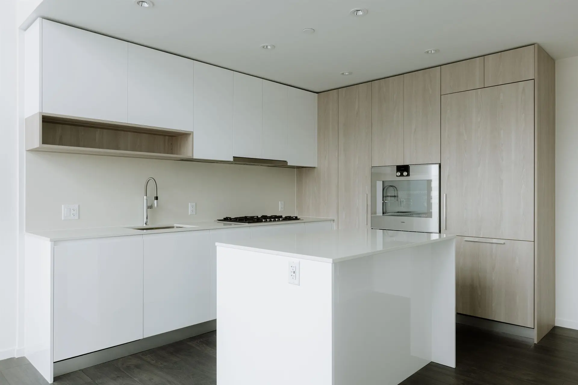 #1301 6500 Minoru Boulevard - Image 4