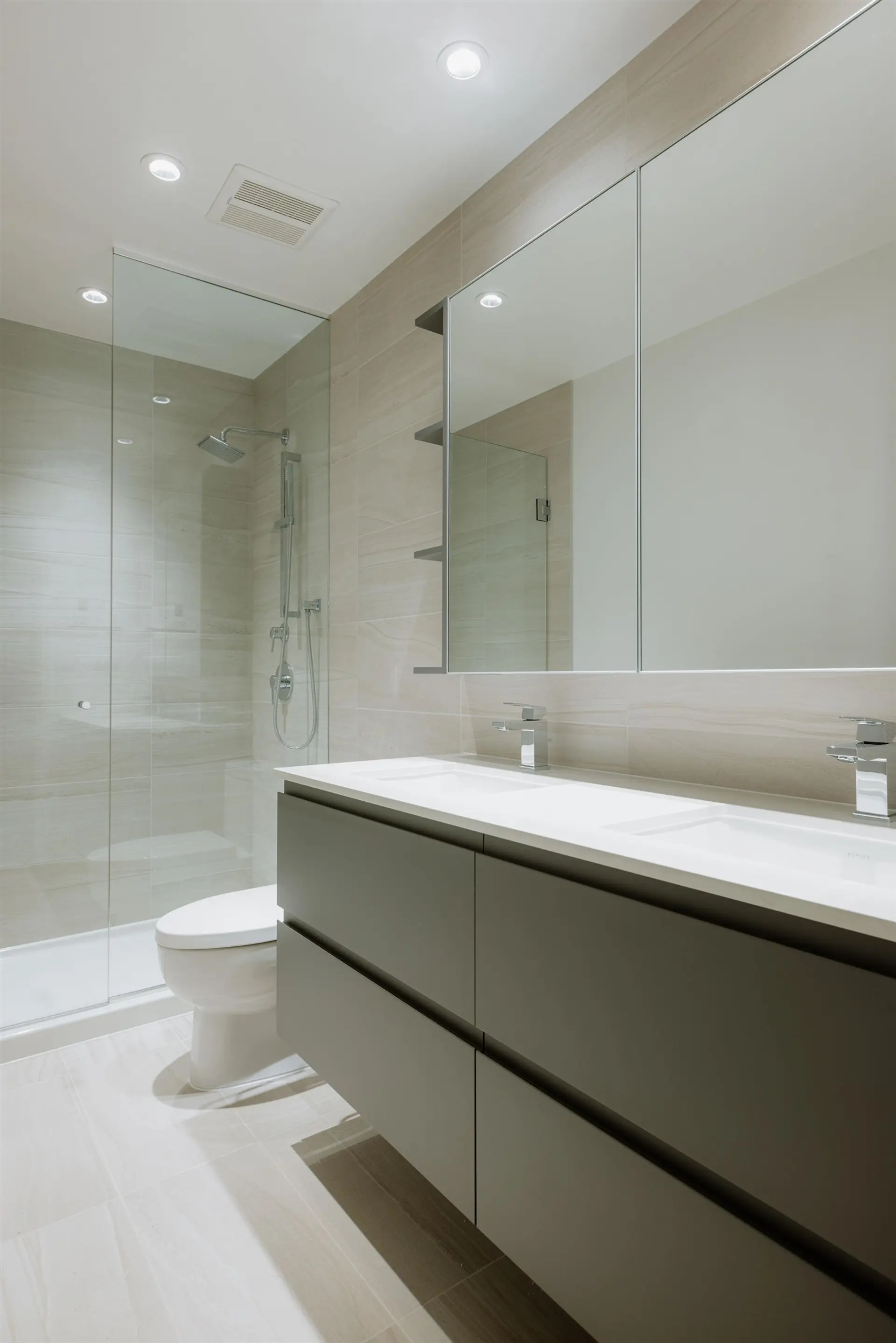 #833 6300 Minoru Boulevard - Image 6