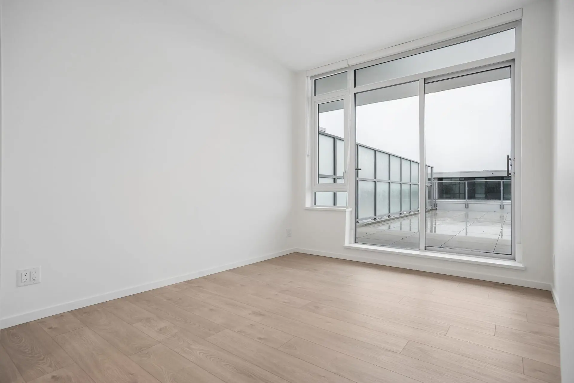 #1320 6300 Minoru Boulevard - Image 5